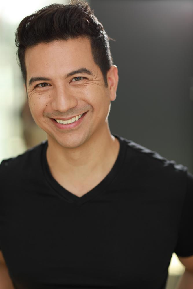 actor Angelo Reyes large photo