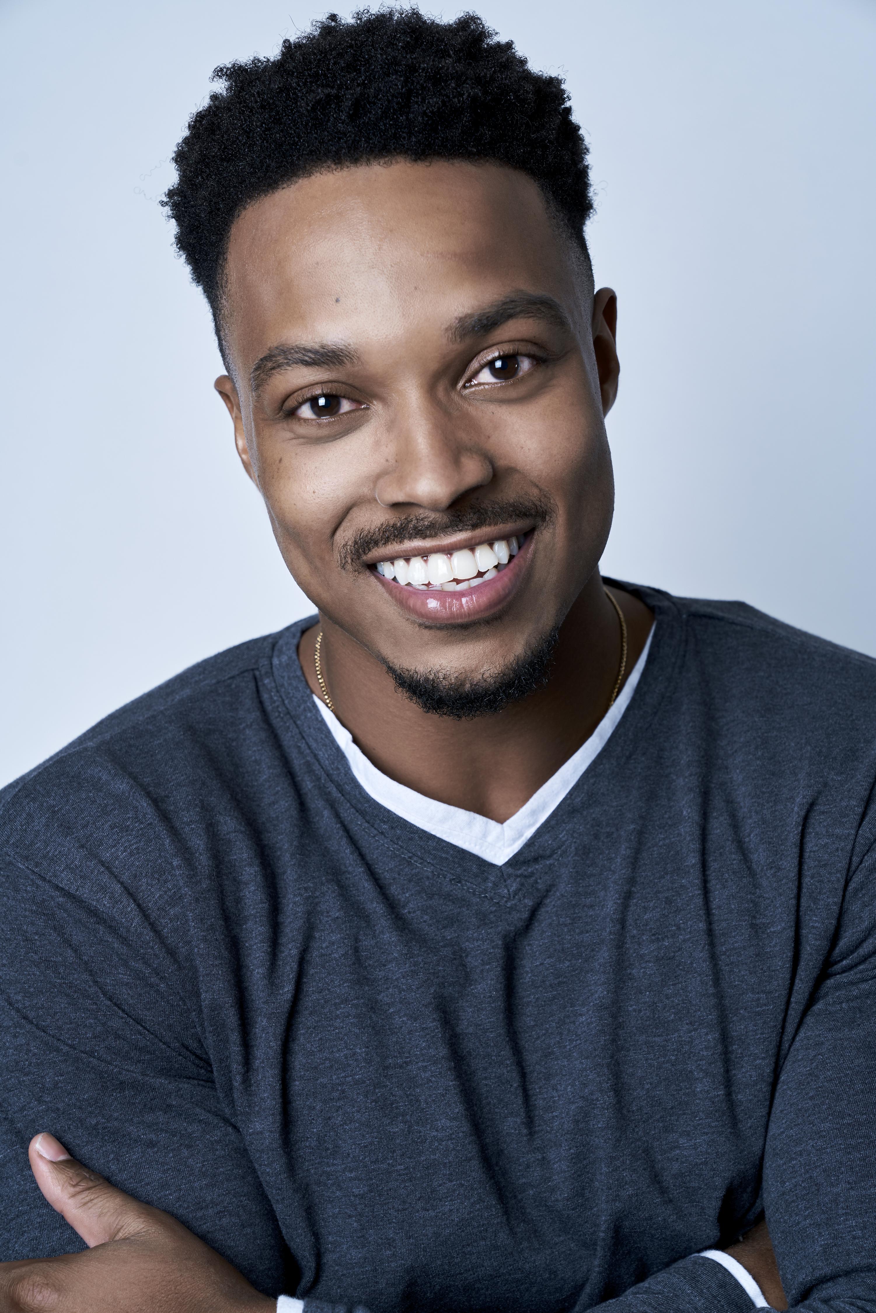 actor Devante Winfrey large photo