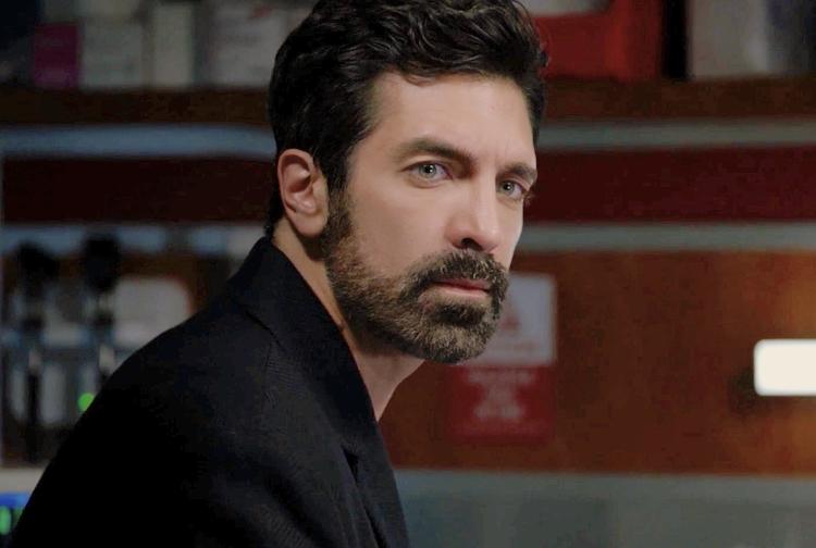 actor Tarek Bishara large photo