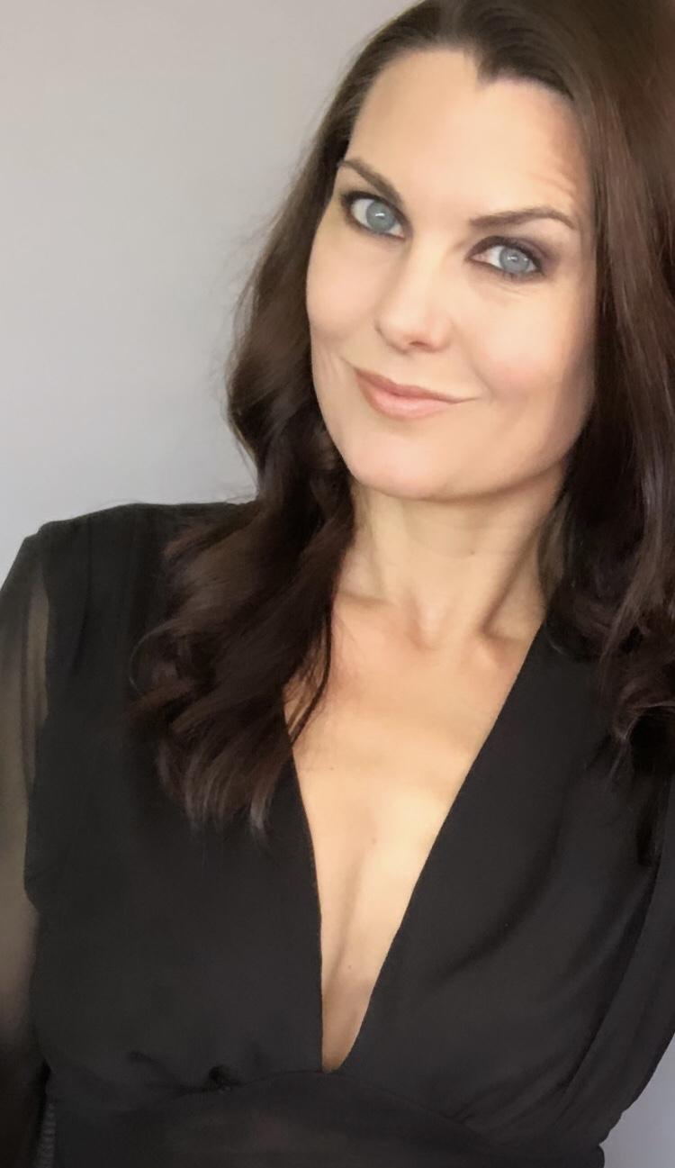 actor Katarina Severen large photo