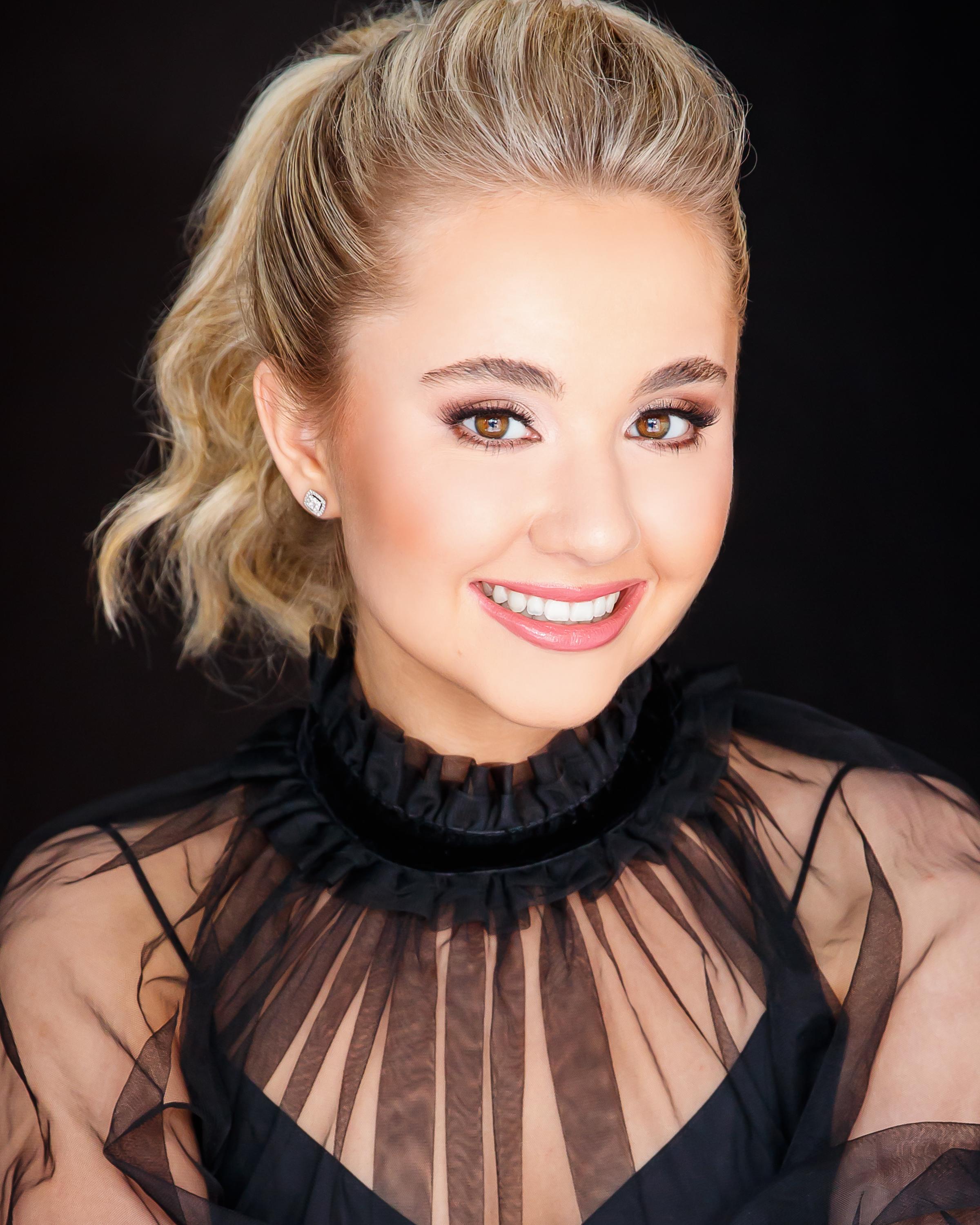 actor Isabella Iannuzzi large photo