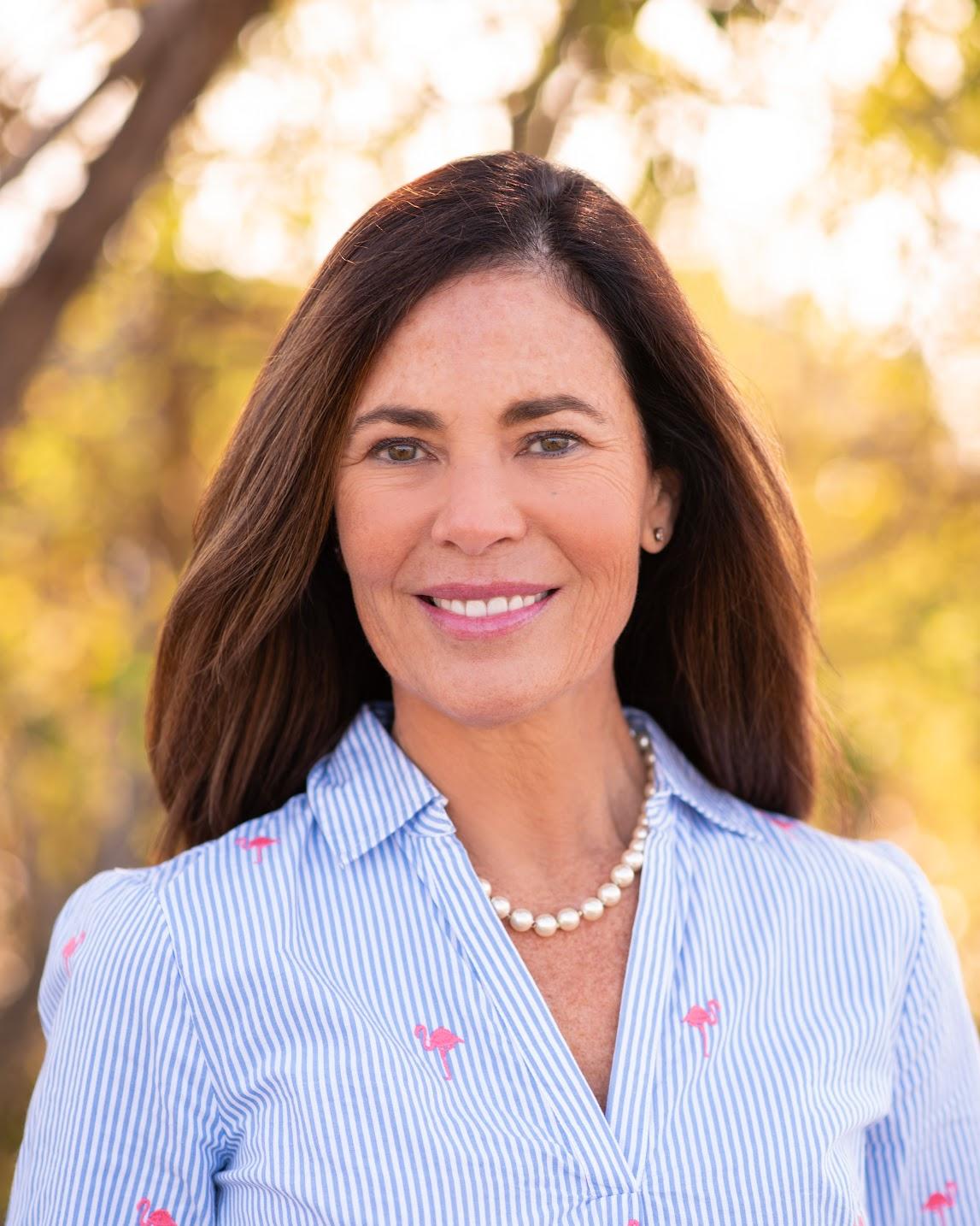 actor Maureen Mountcastle large photo