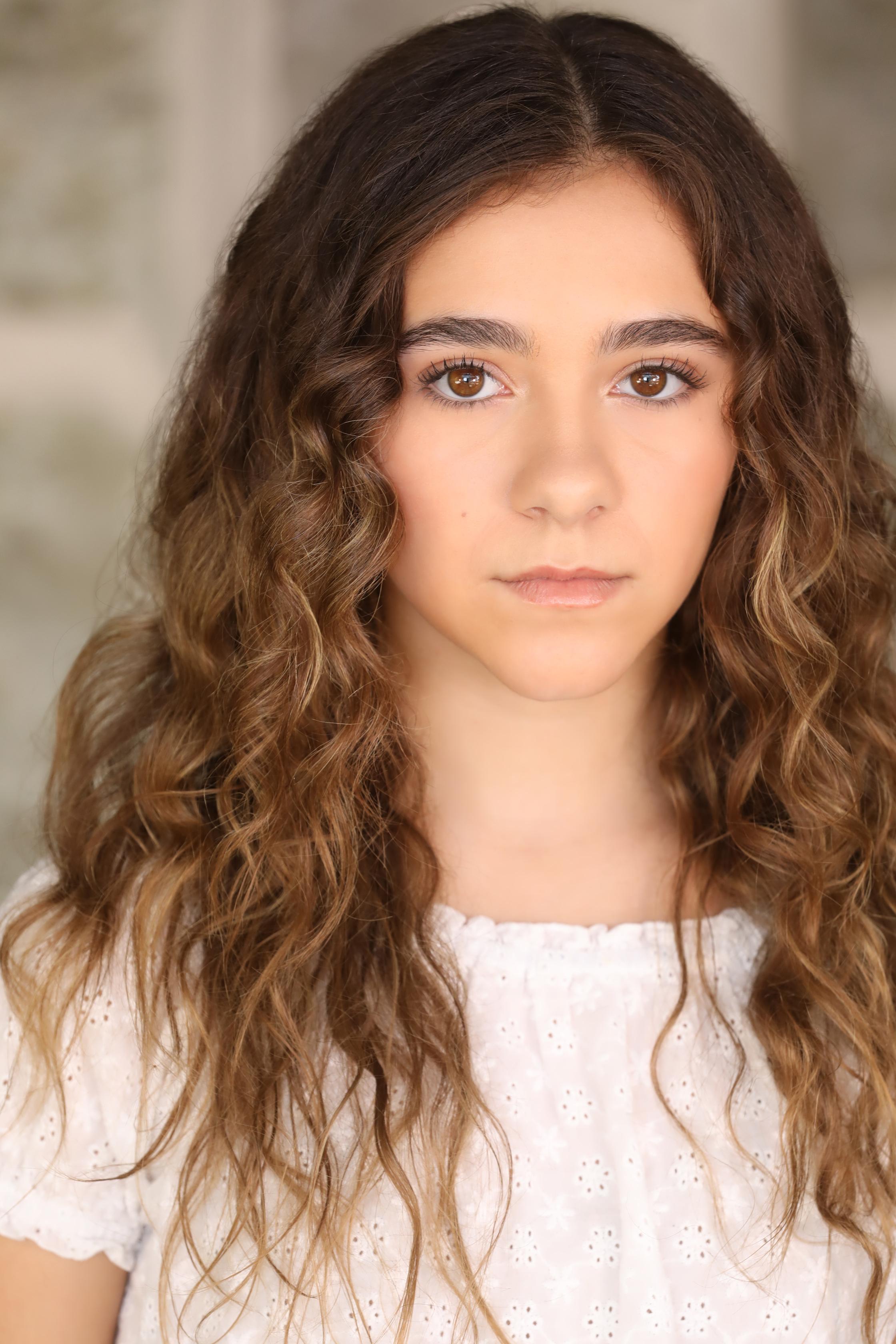 actor Olivia Edward large photo