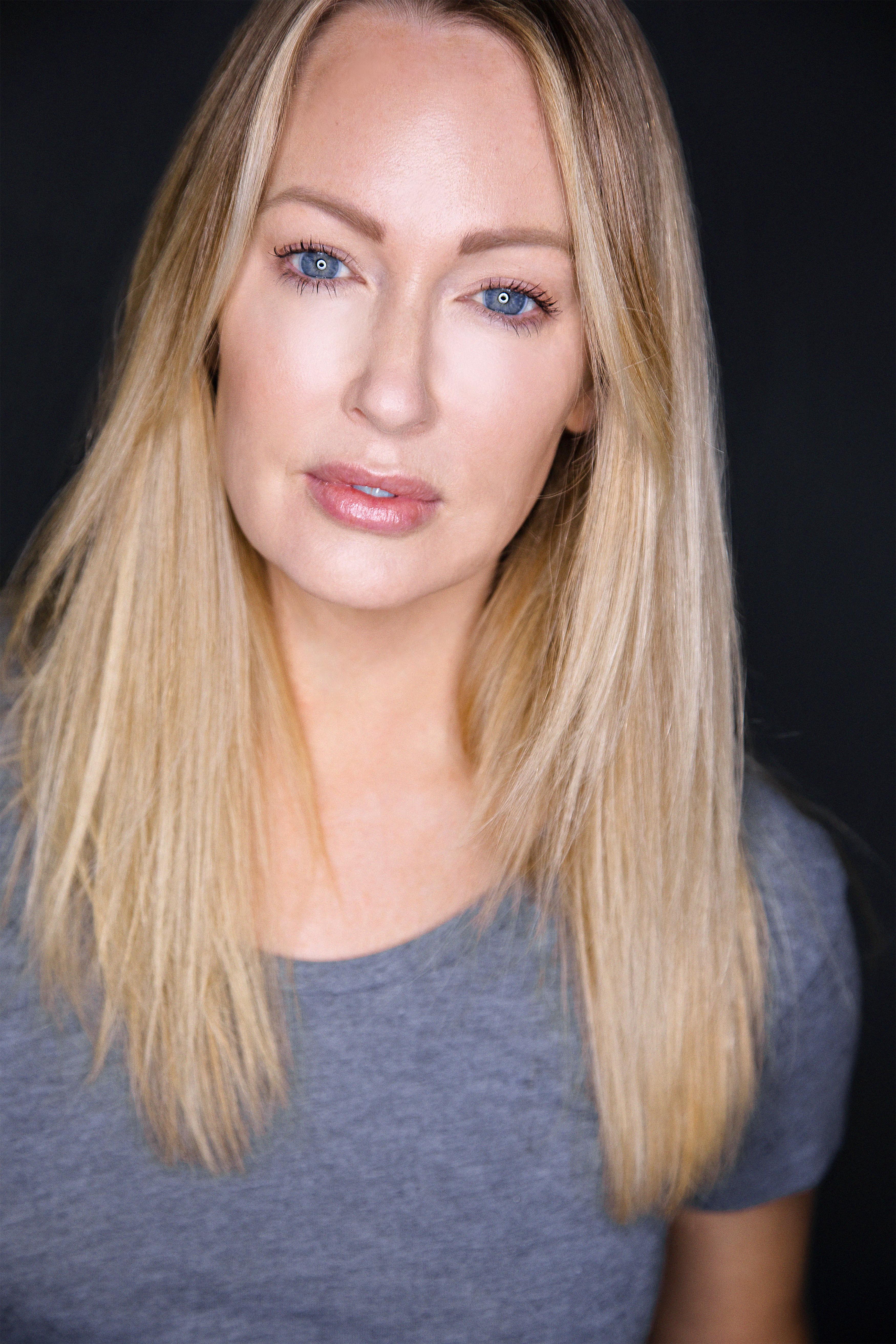 actor Bethany Sharp large photo