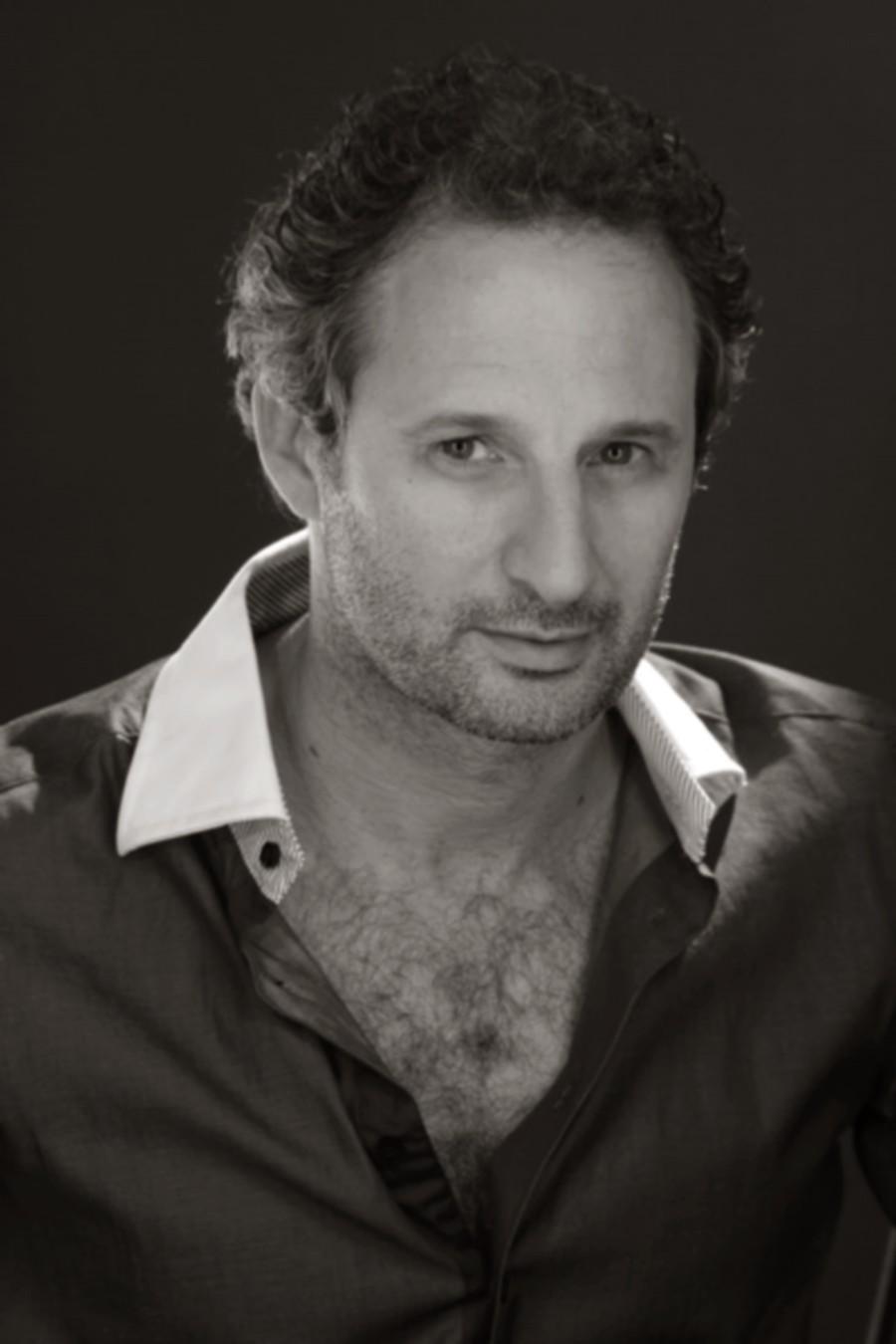 actor David Masajnik large photo