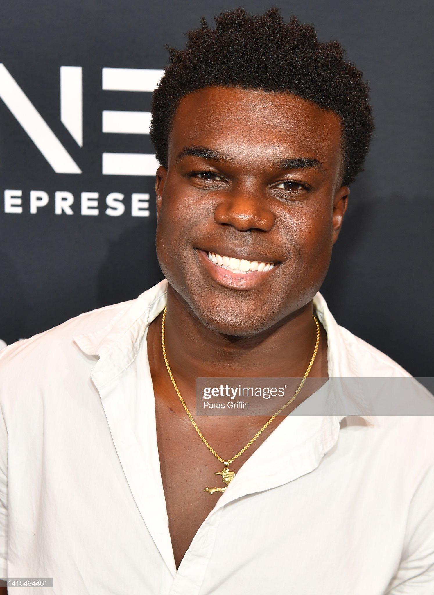 actor Josué Charles large photo