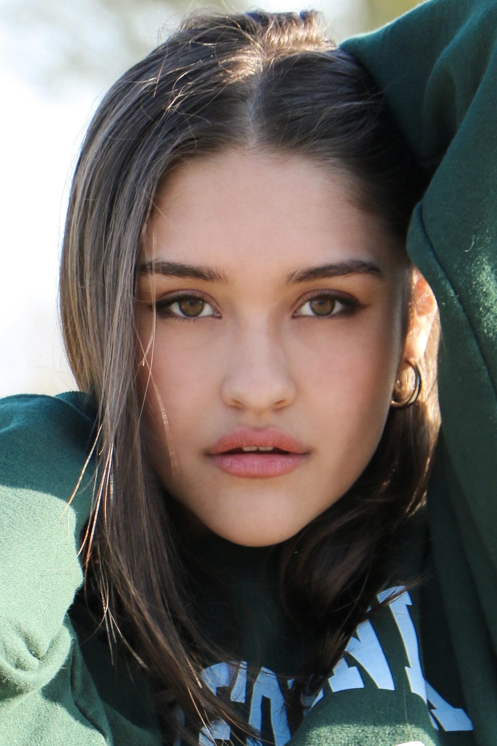 actor Marissa Reyes large photo