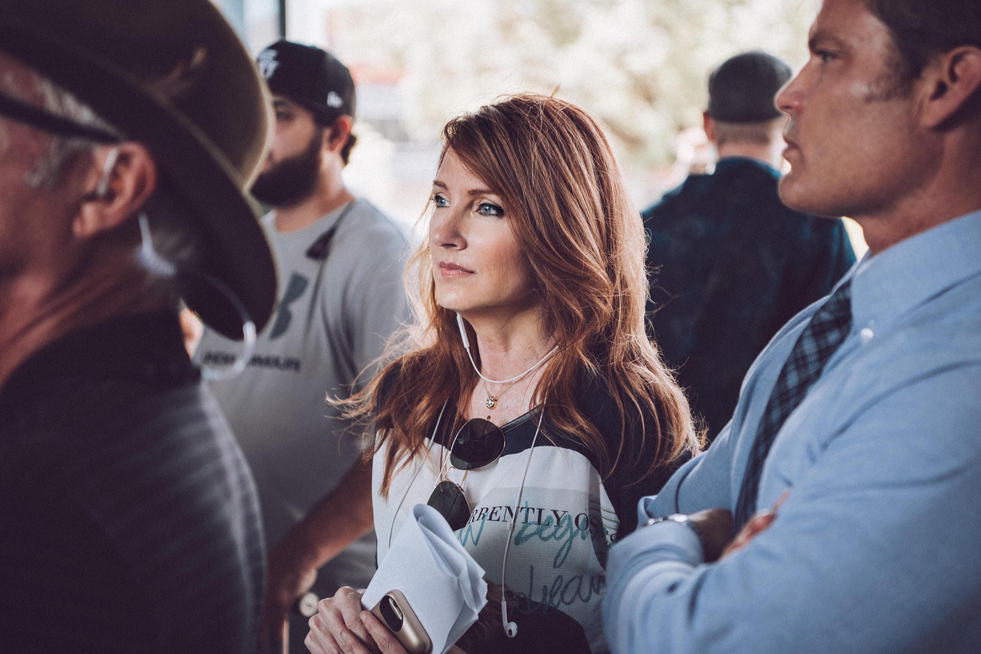 actor Lisa Arnold large photo