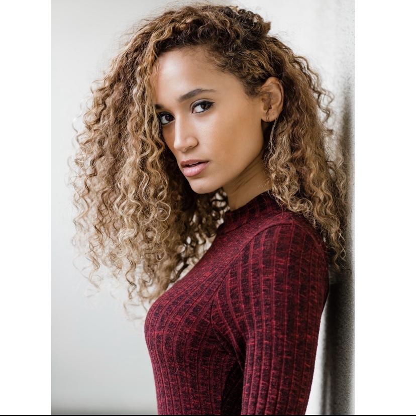 actor Shelby Lyn large photo