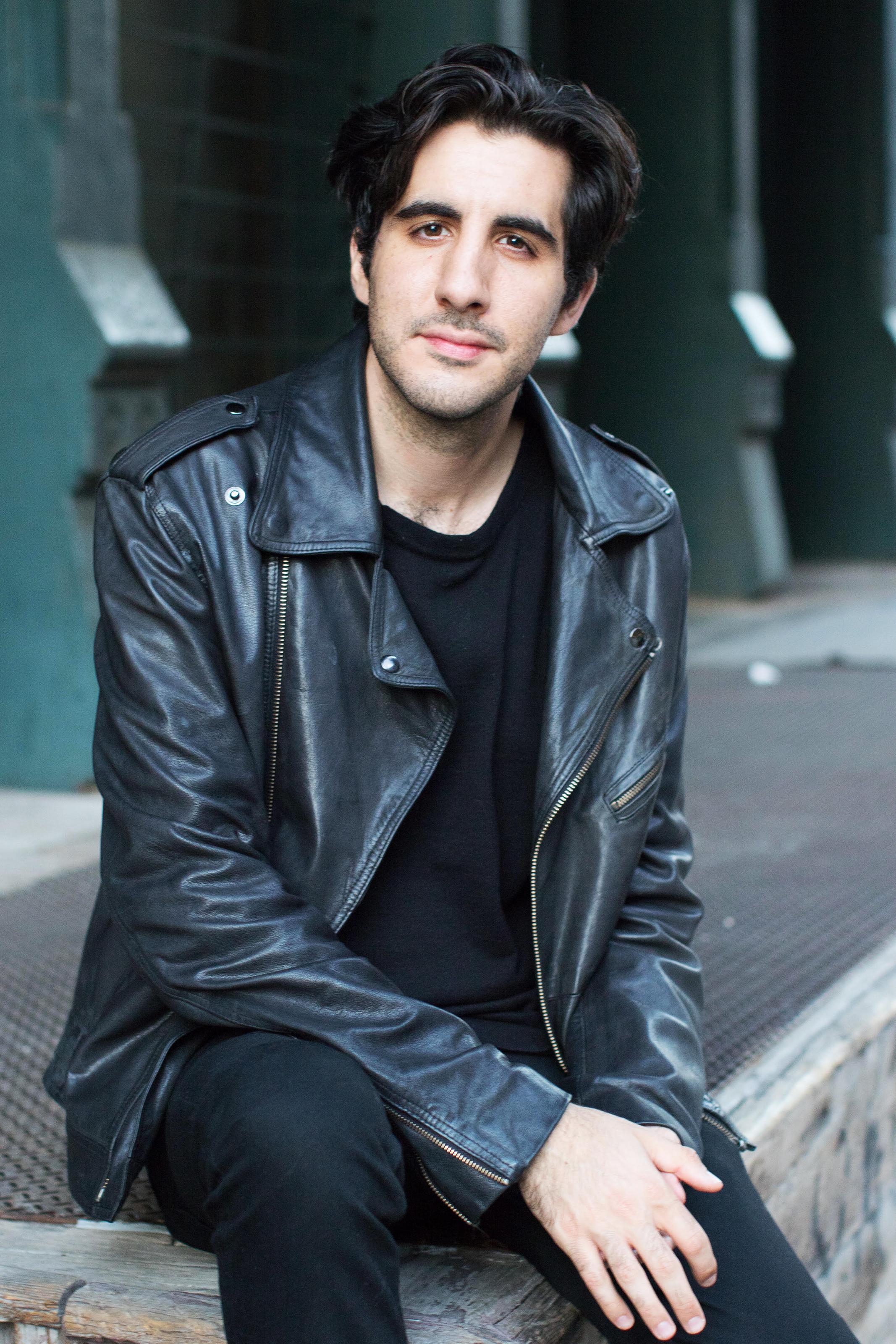 actor Anthony DiMieri large photo