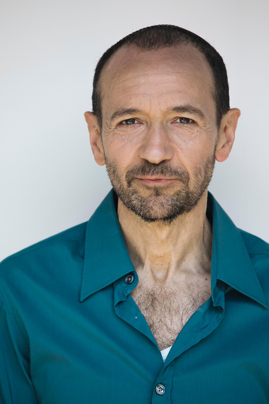 actor Benson Simmonds large photo