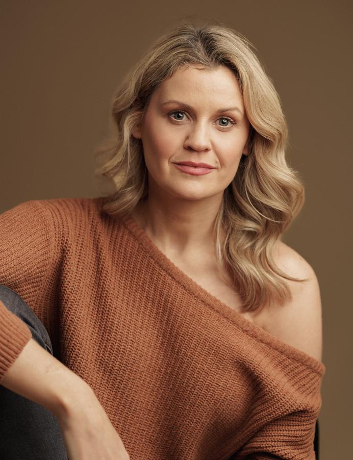 actor Ciara Bailey large photo