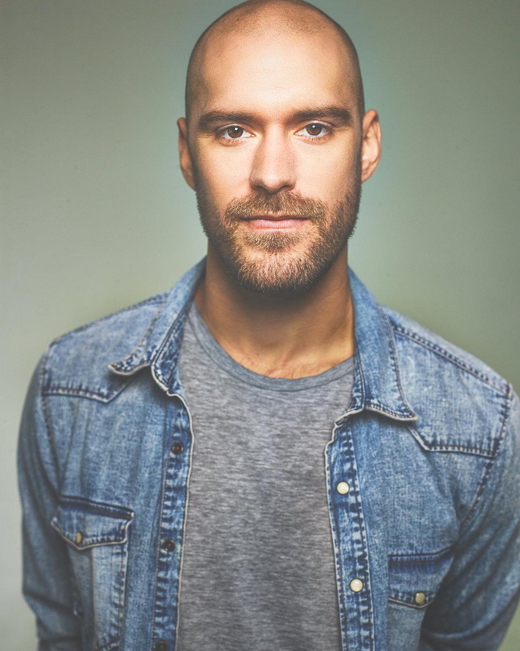 actor Dustin LaFleur large photo