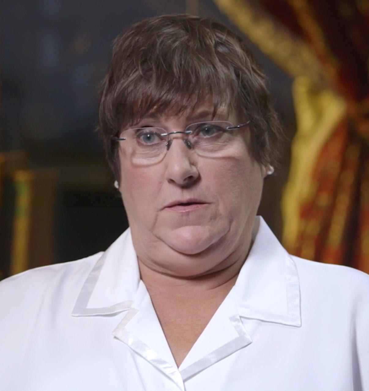 actor Kim Arnold large photo