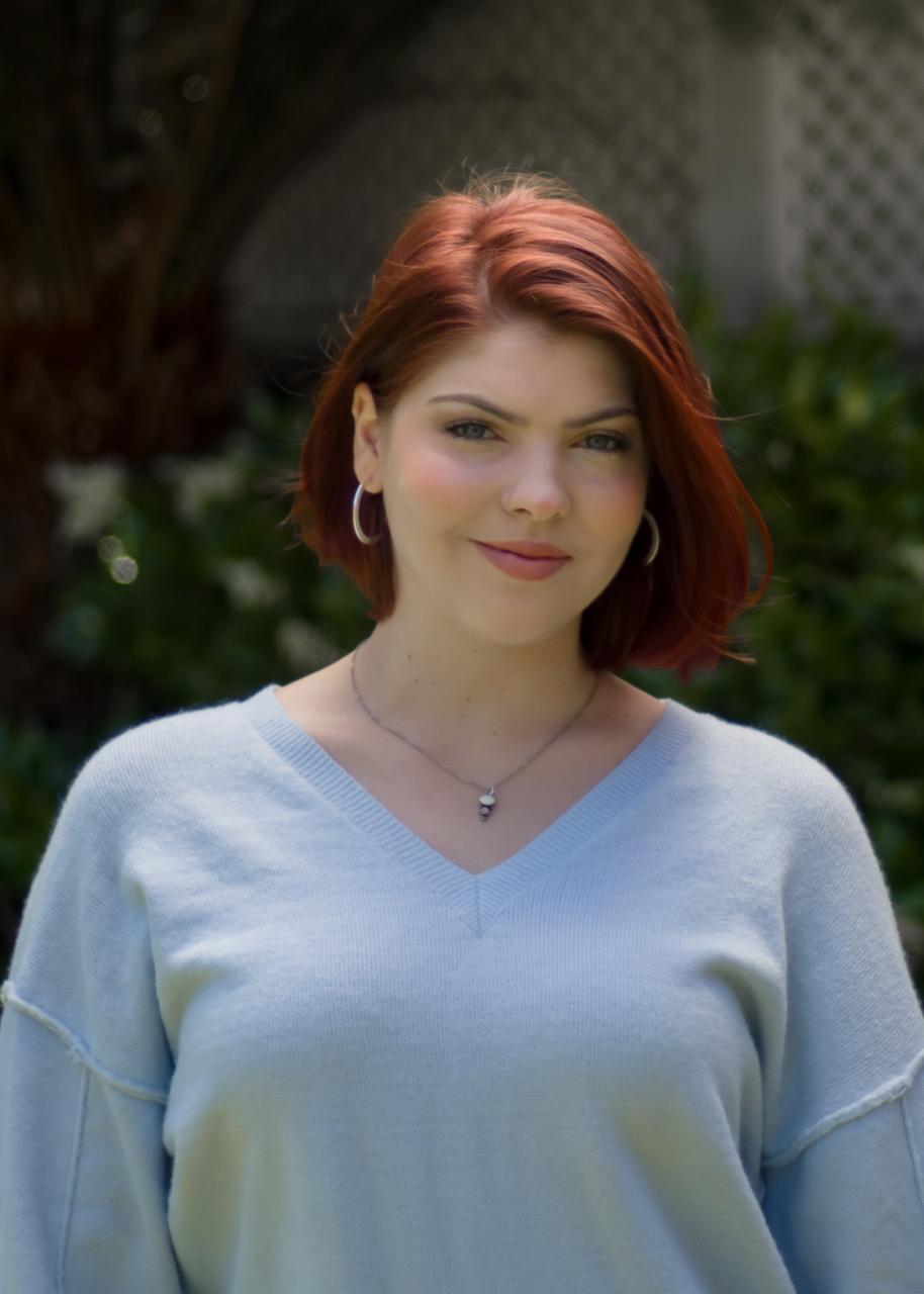 actor Danielle Jean Schaefer large photo