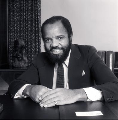 actor Berry Gordy large photo