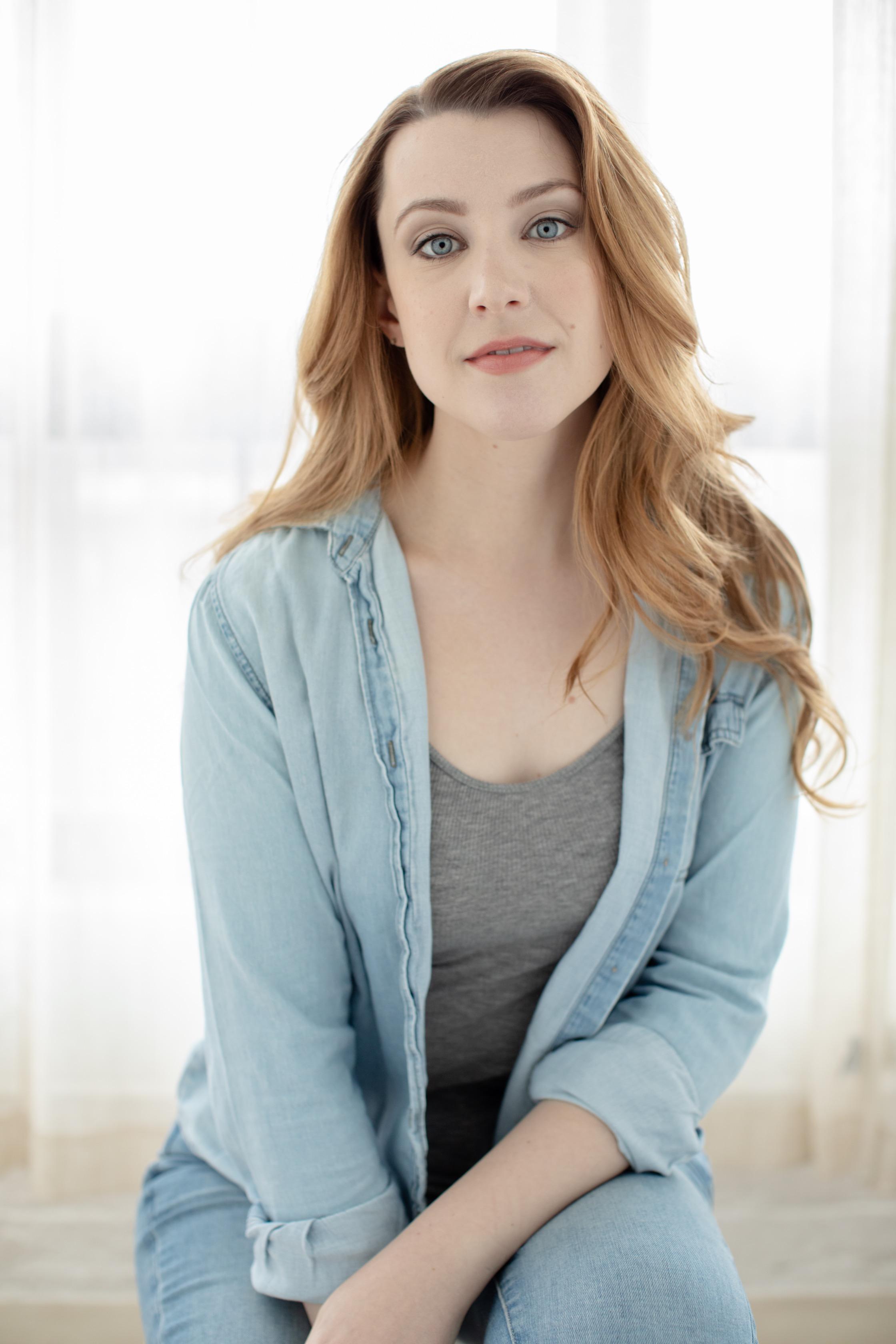 actor Kristen Seavey large photo