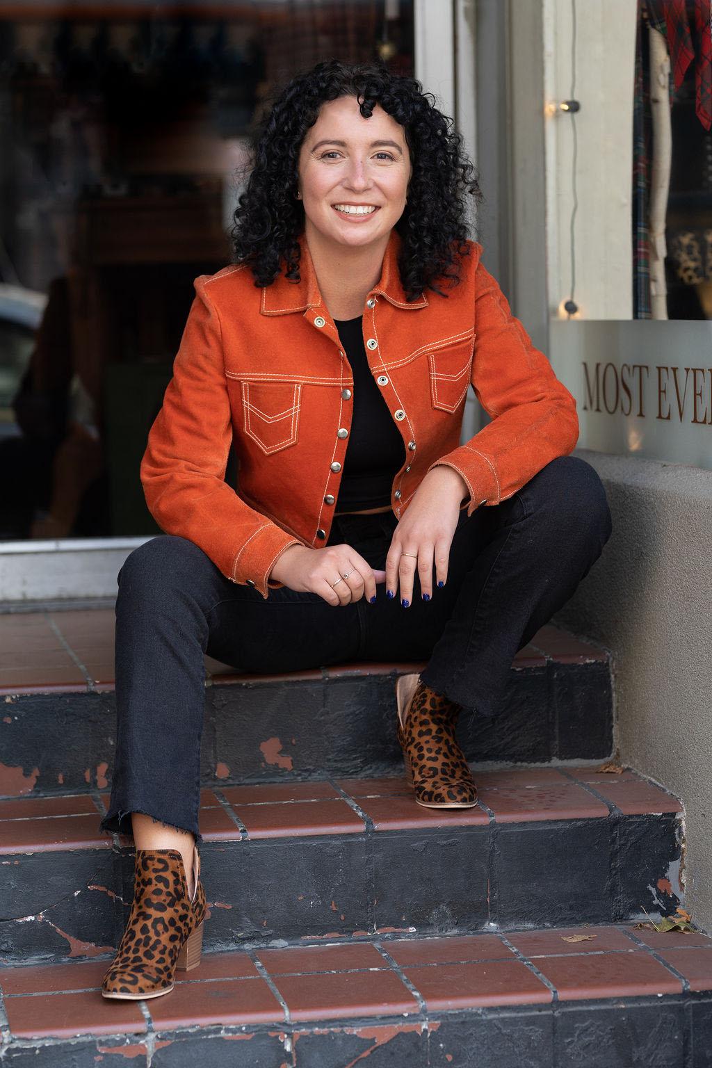 actor Alyssa Roehrenbeck large photo