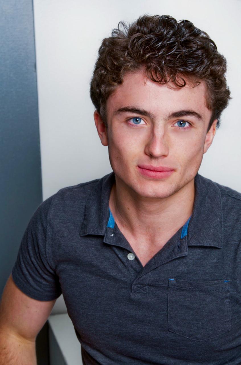 actor Forrest Campbell large photo