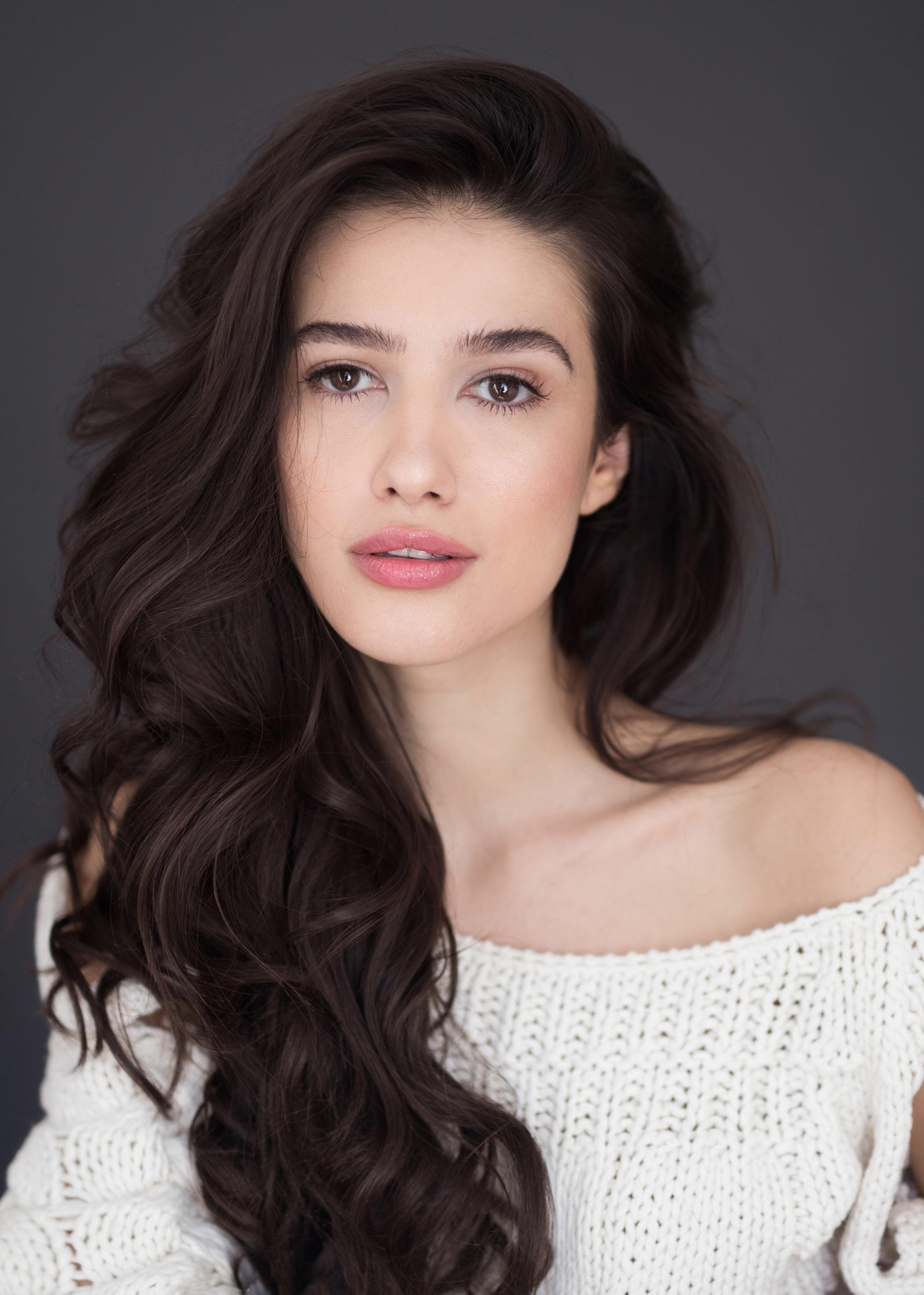 actor Madalina Bellariu Ion large photo