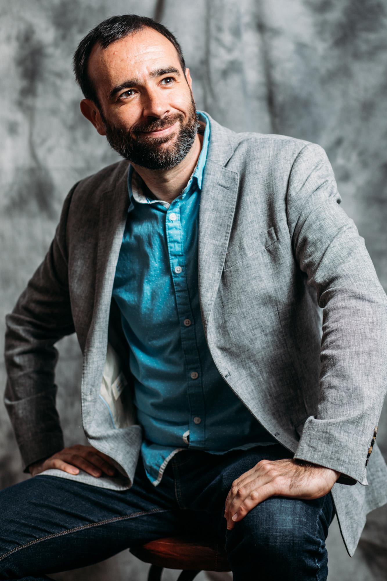 actor Sam Voutas large photo