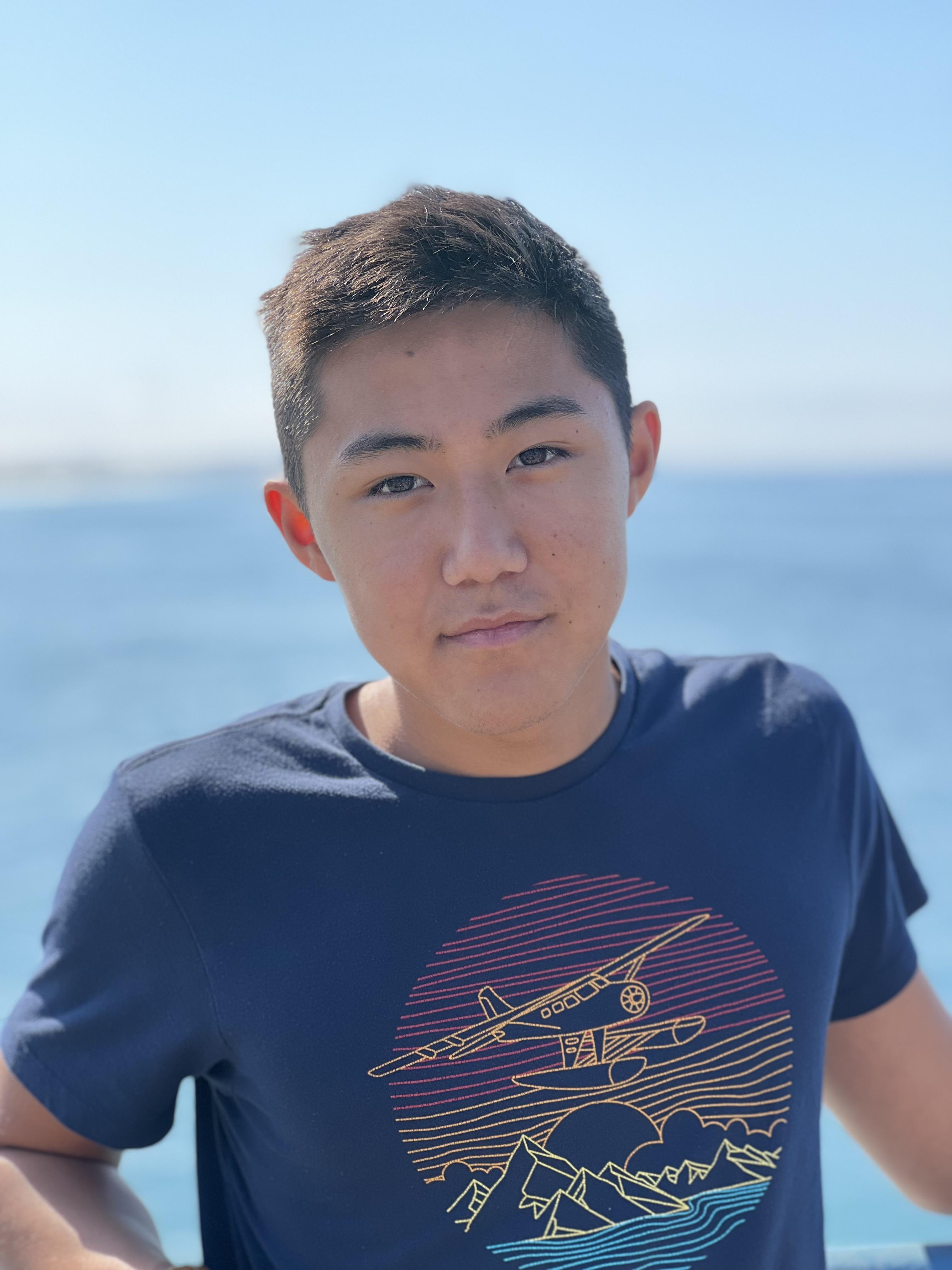 actor Evan Kishiyama large photo