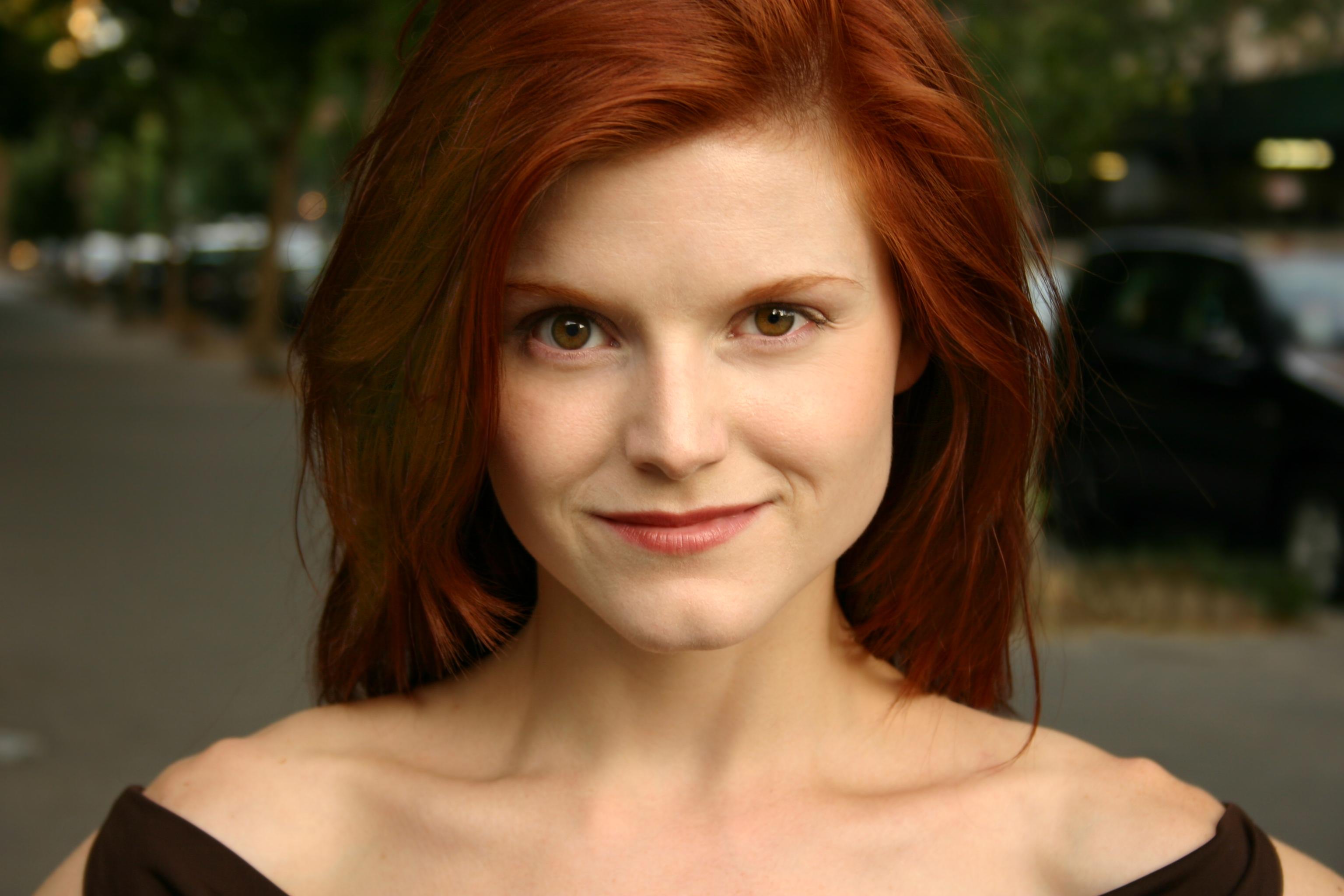 actor Kristen Calgaro large photo