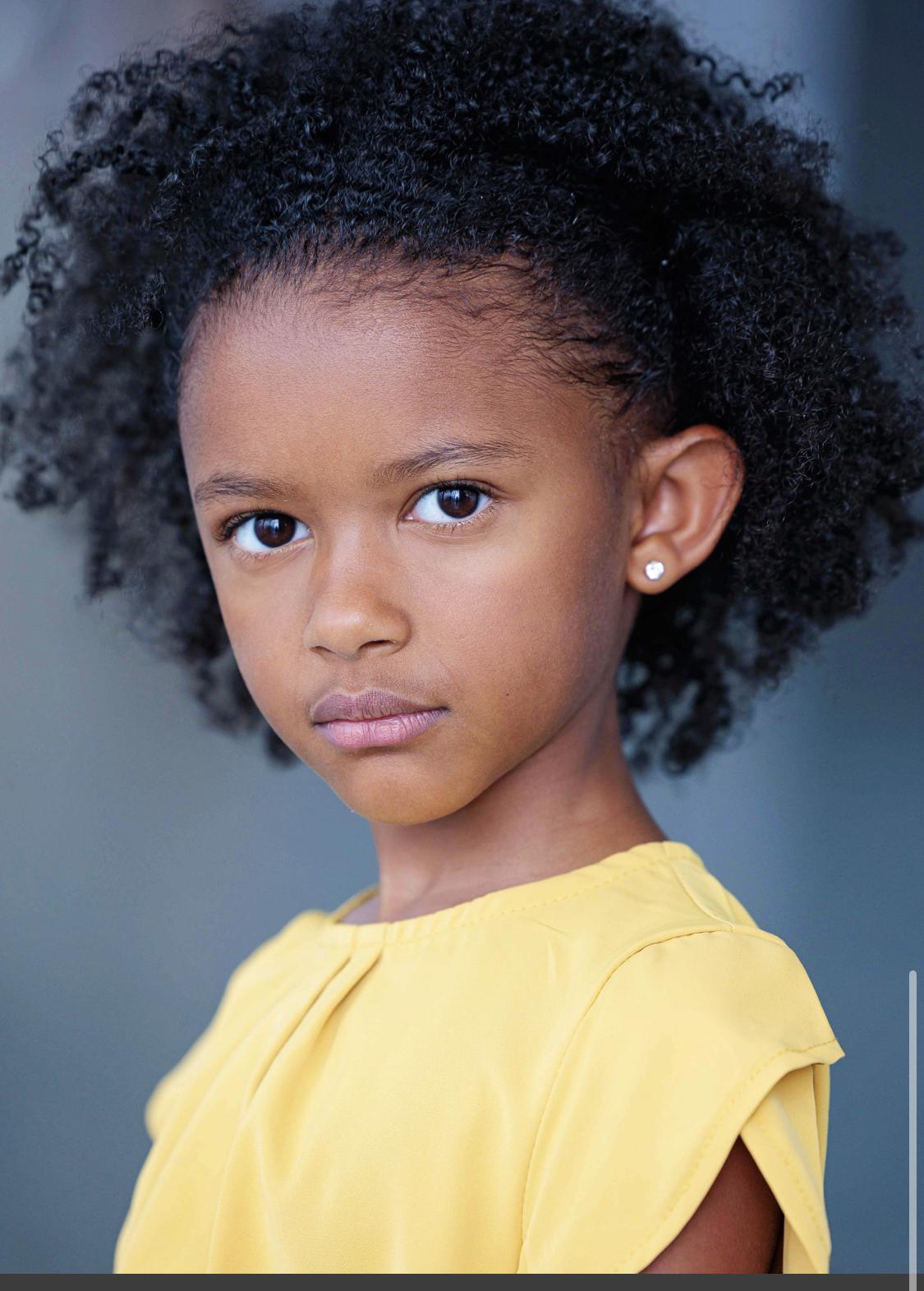 actor Estella Kahiha large photo