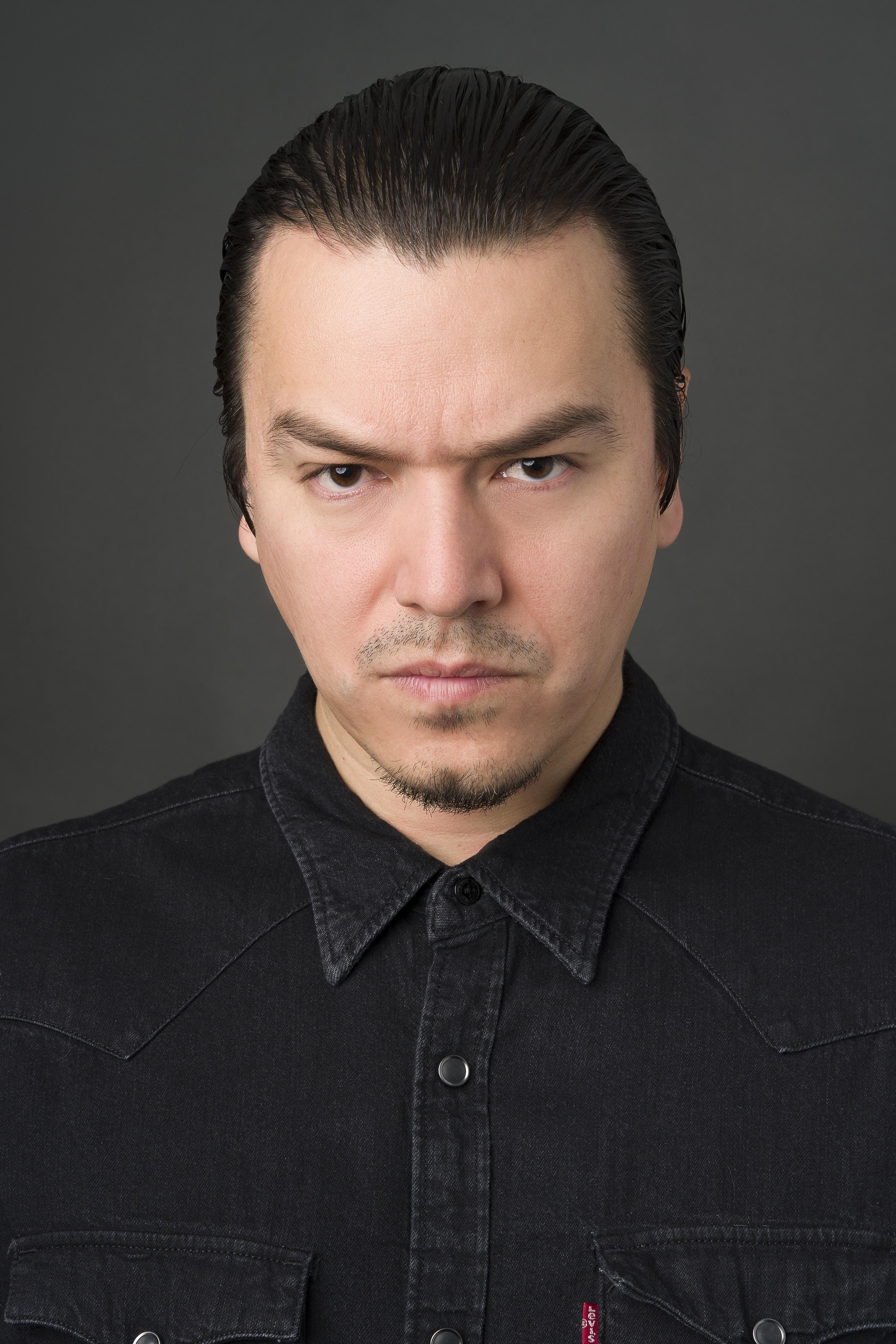 actor Mathias Retamal large photo