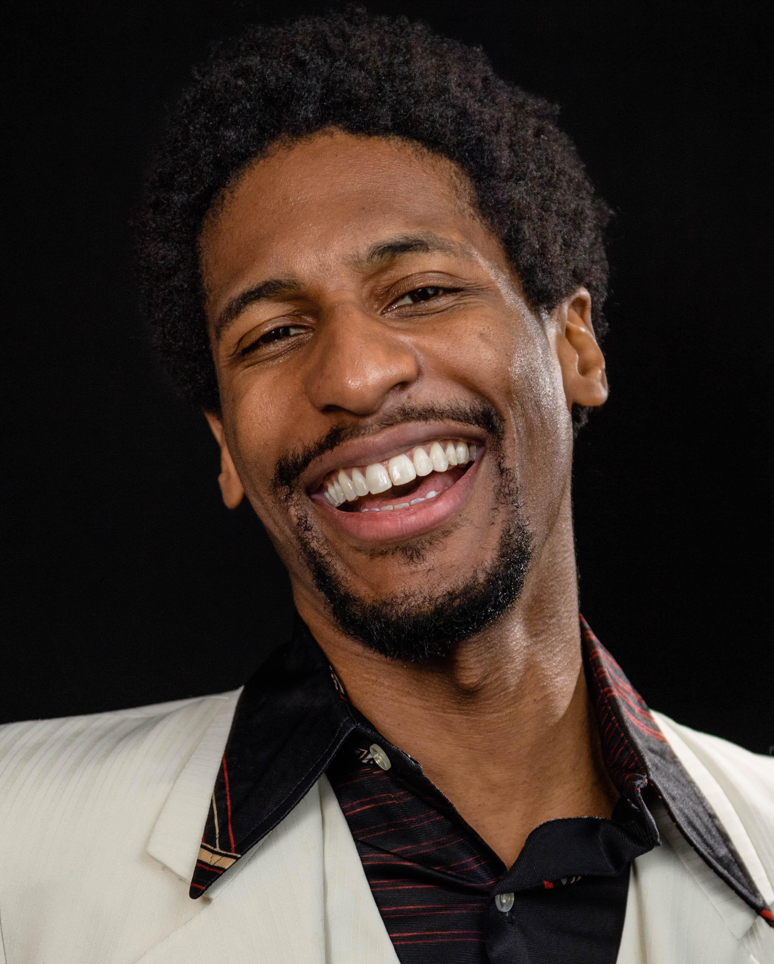 actor Jon Batiste large photo