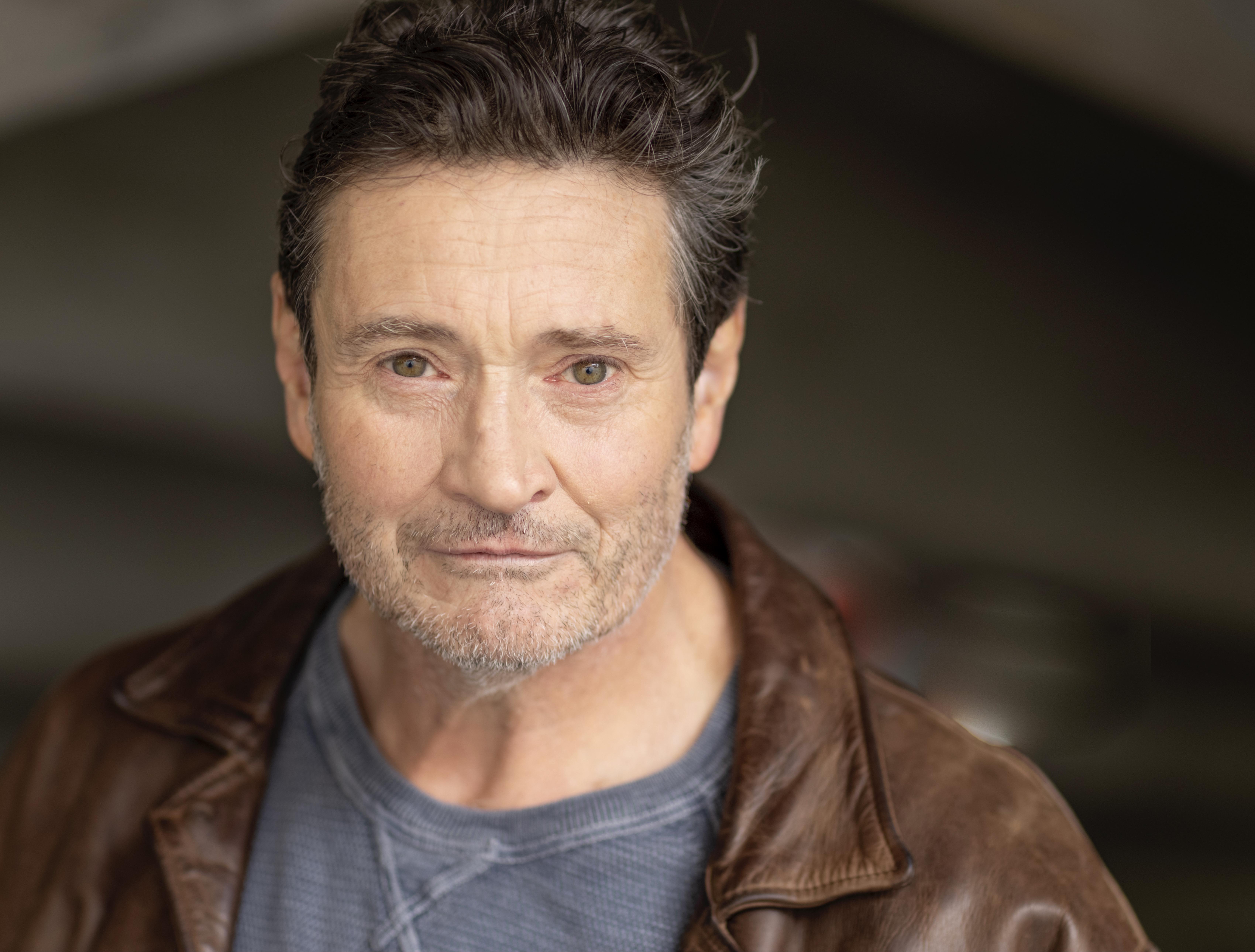 actor Sean Weil large photo