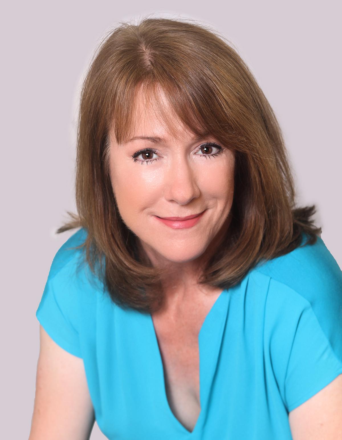 actor Beth Barnes large photo