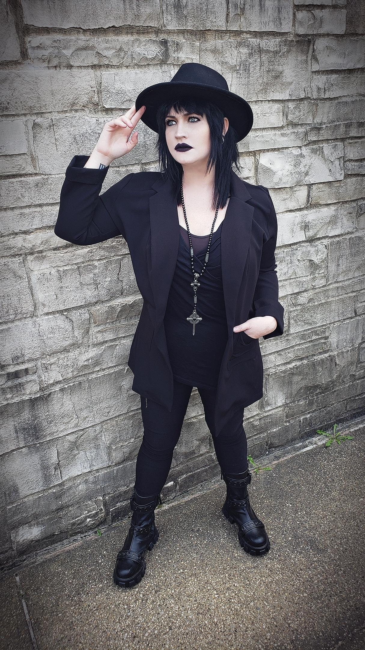 actor Natalie Slavik large photo