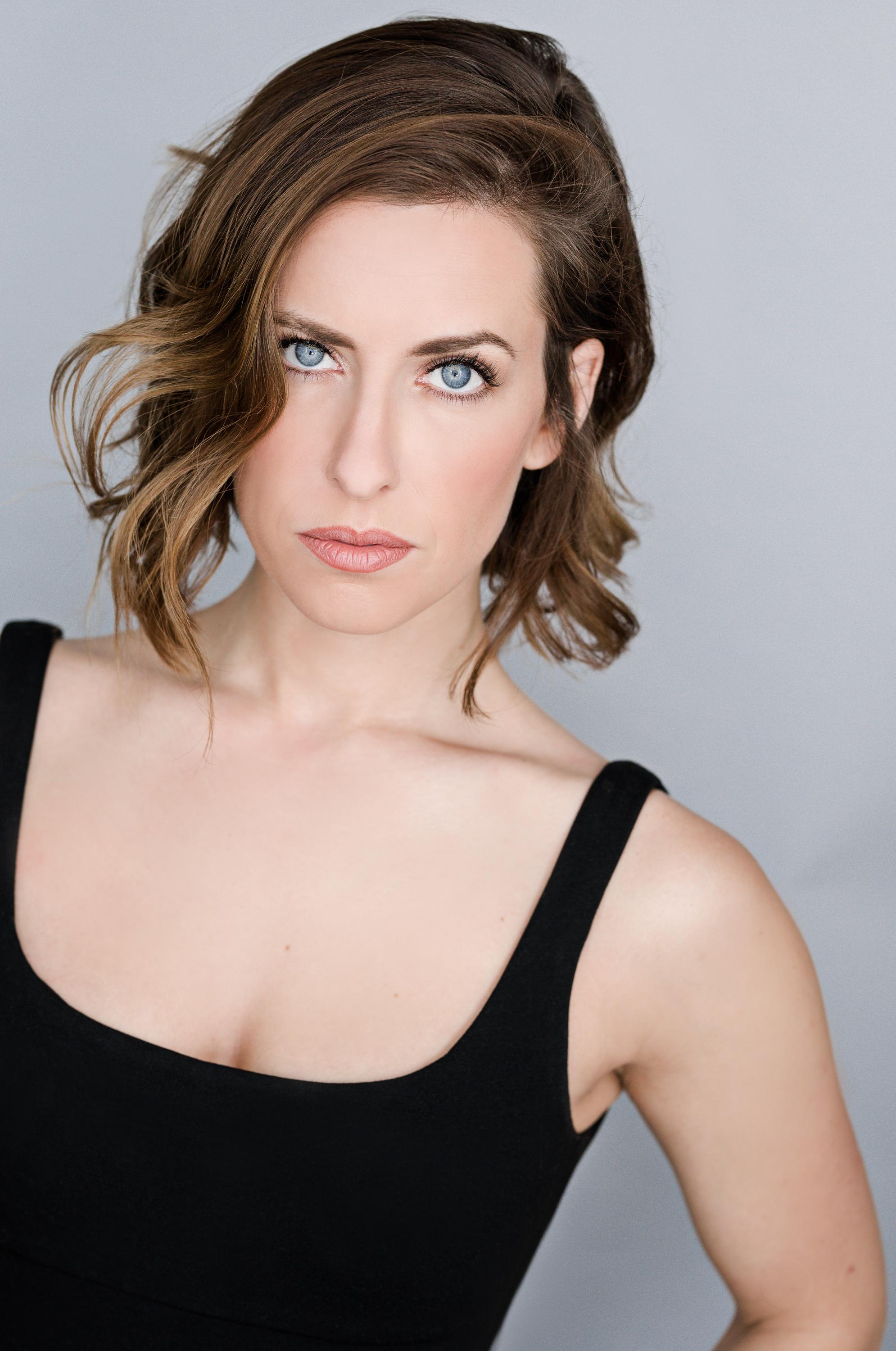 actor Arianna America large photo