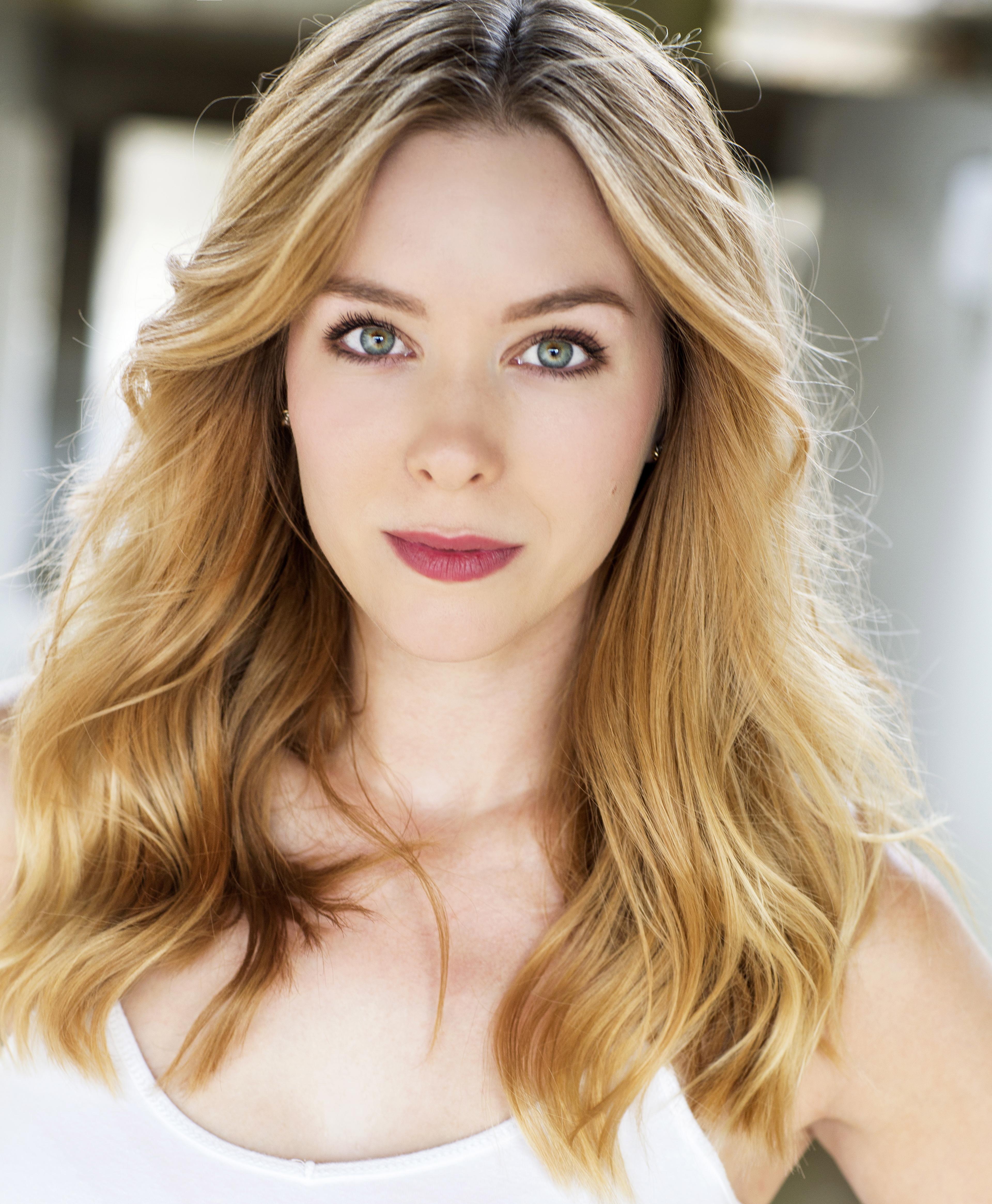 actor Rosanna Hoult large photo