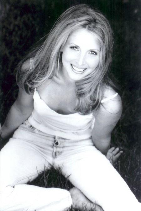 actor Kristin Herold large photo