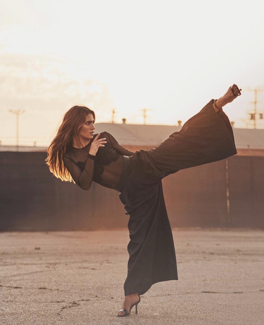 actor Rayna Vallandingham large photo