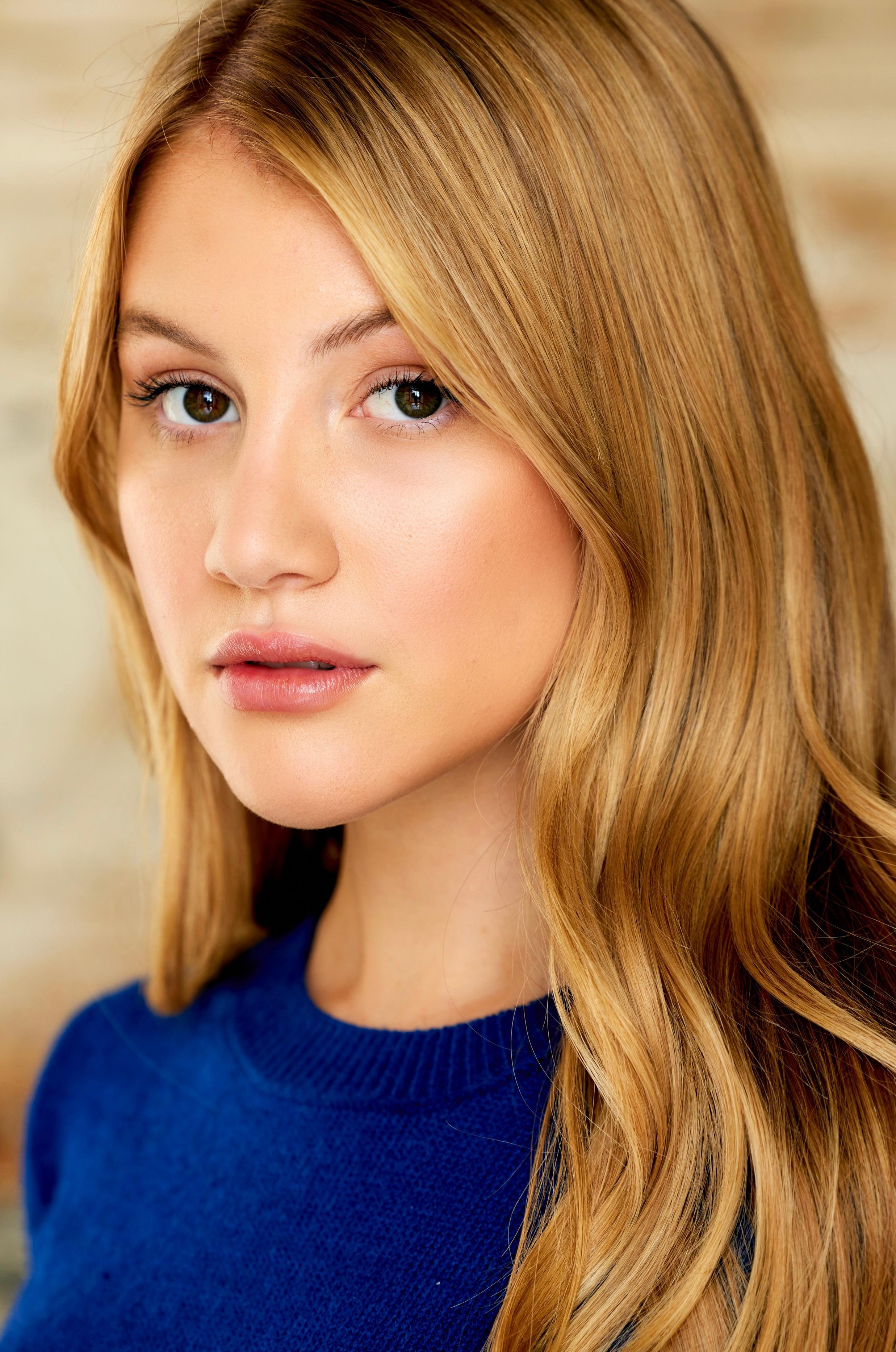 actor Brooke Sorenson large photo