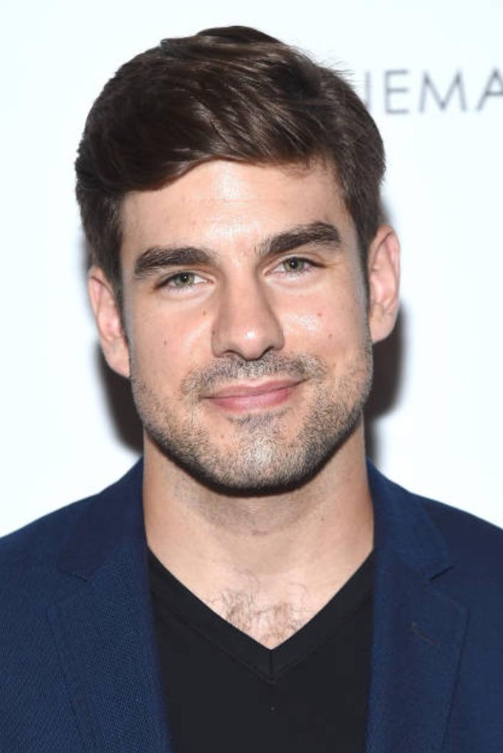 actor Alex Esola large photo