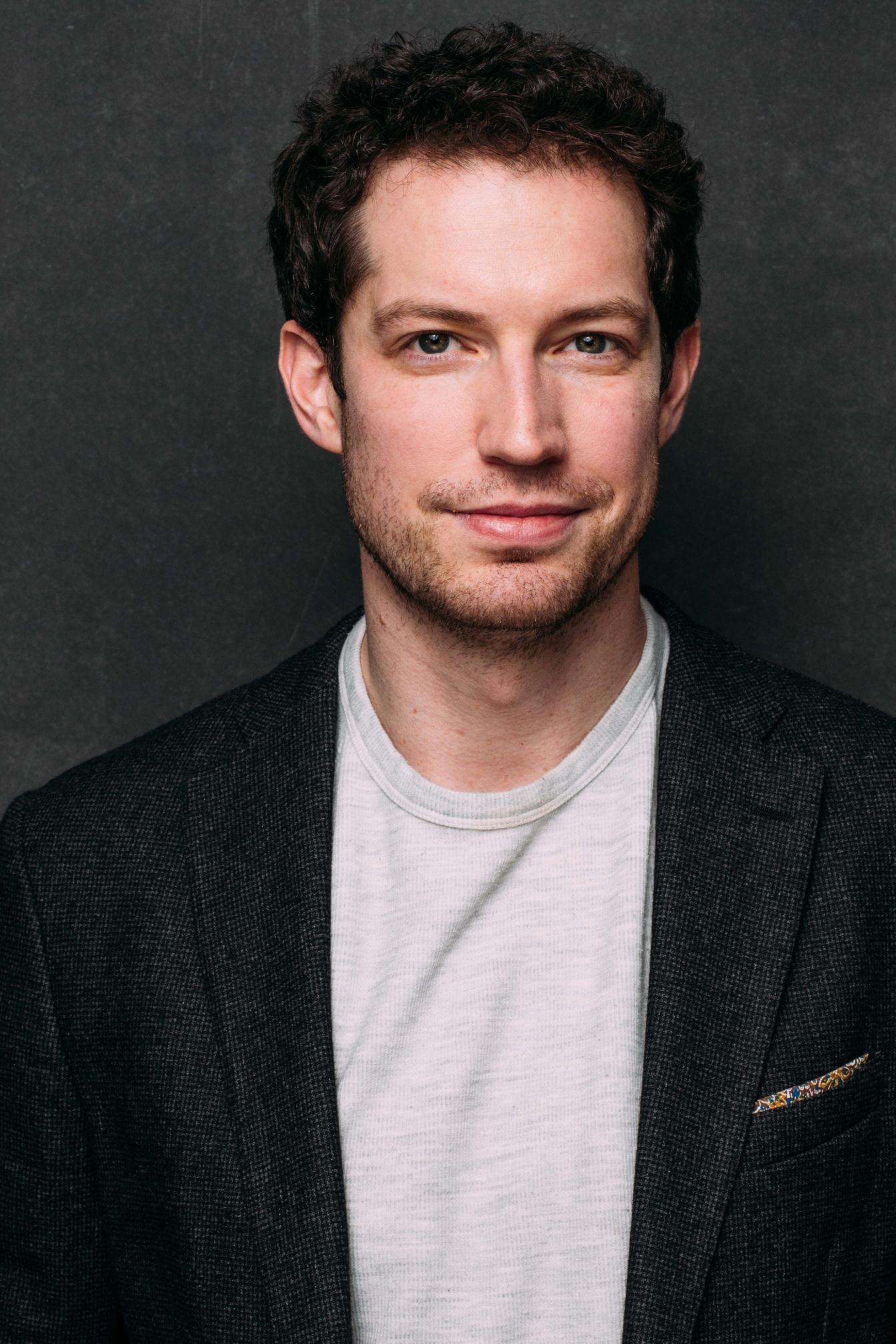 actor Tim Shelburne large photo