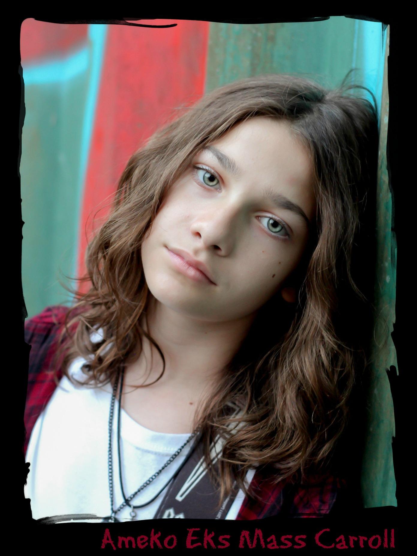 actor Ameko Eks Mass Carroll large photo