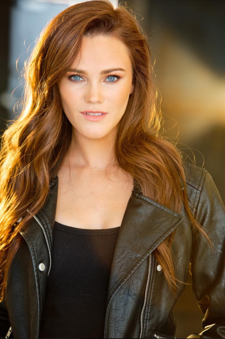 actor Mackenzie Augustin large photo