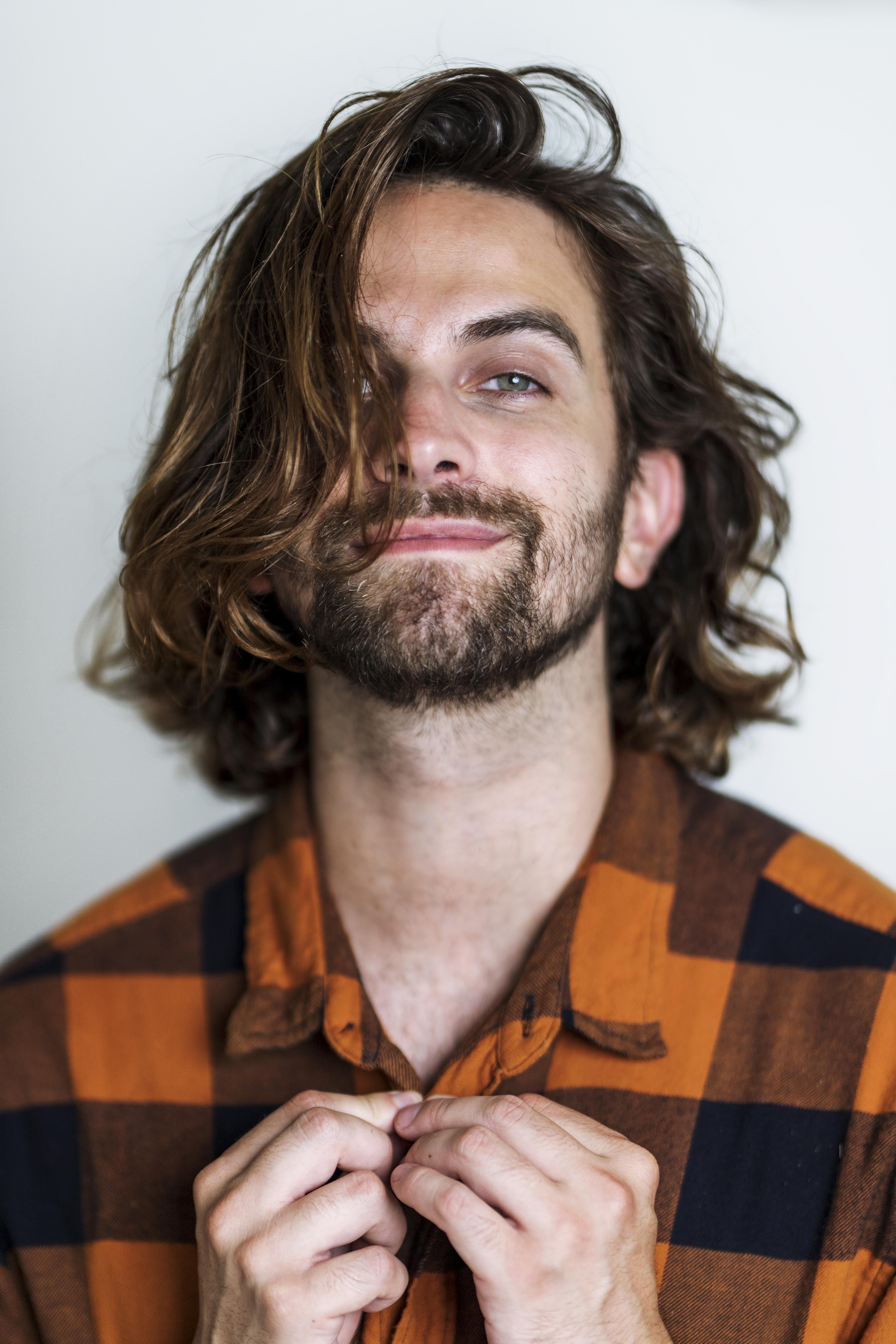 actor Allister MacDonald large photo