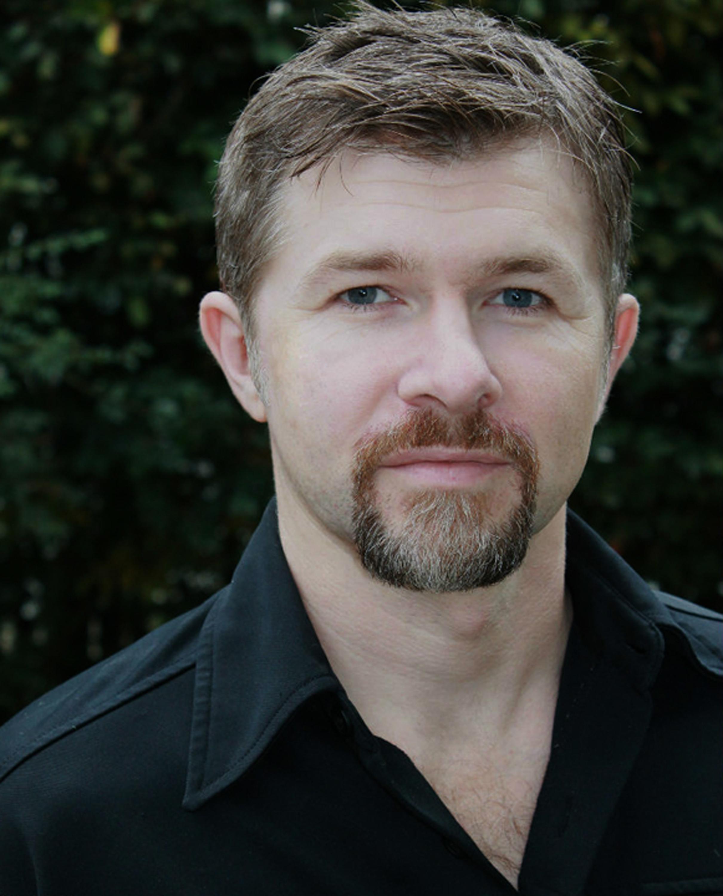 actor Todd Brown large photo