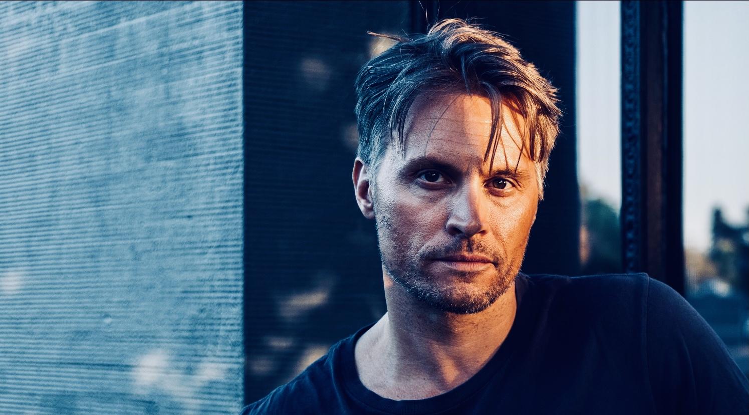 actor Dax Griffin large photo