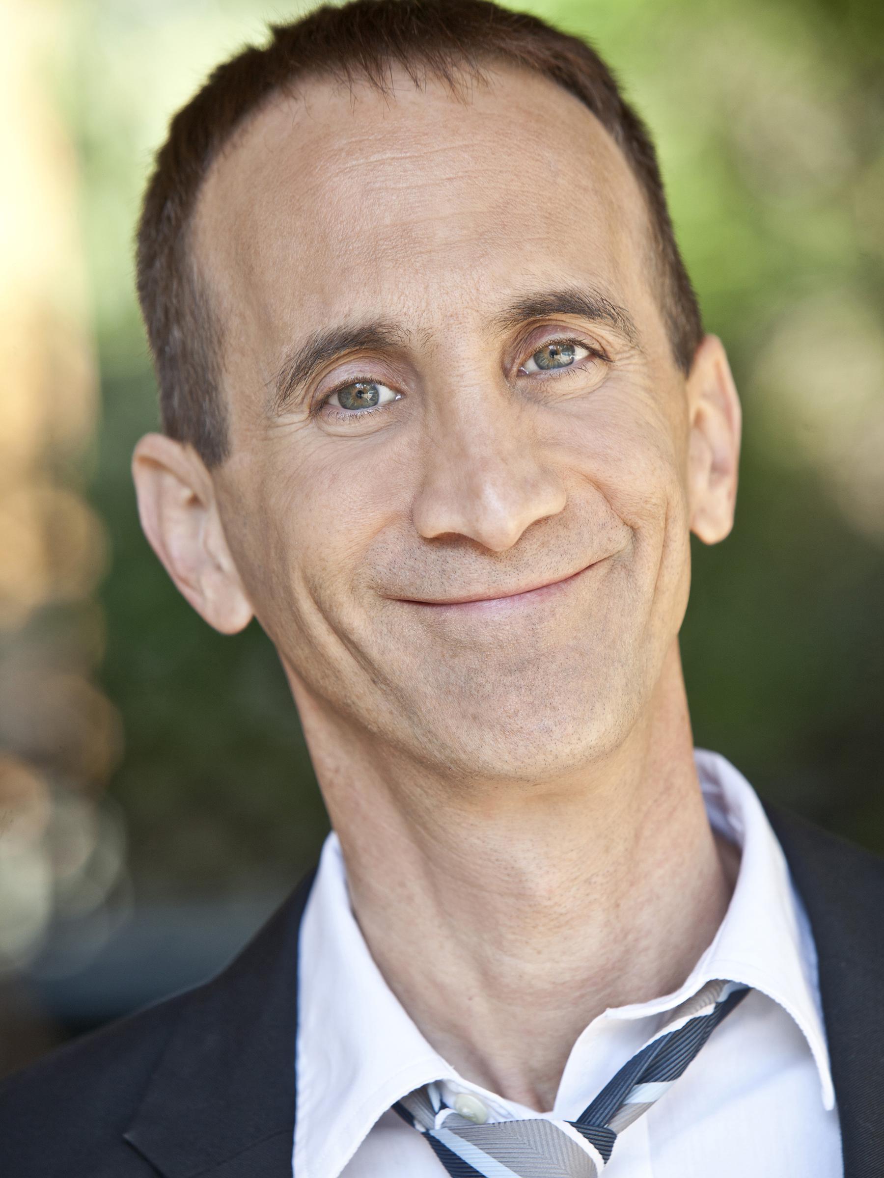 actor Gregory Blair large photo