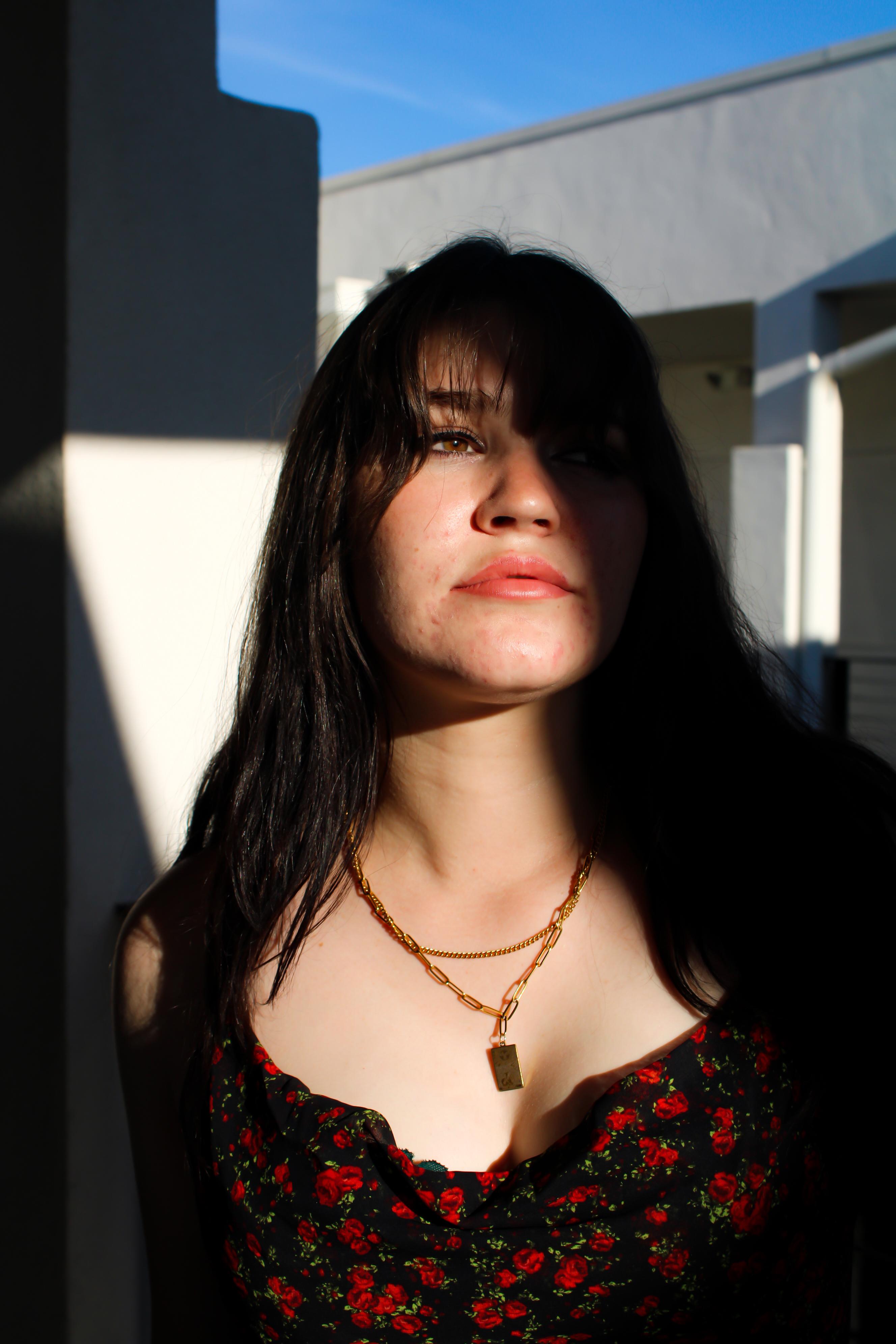 actor Emma Gollob large photo