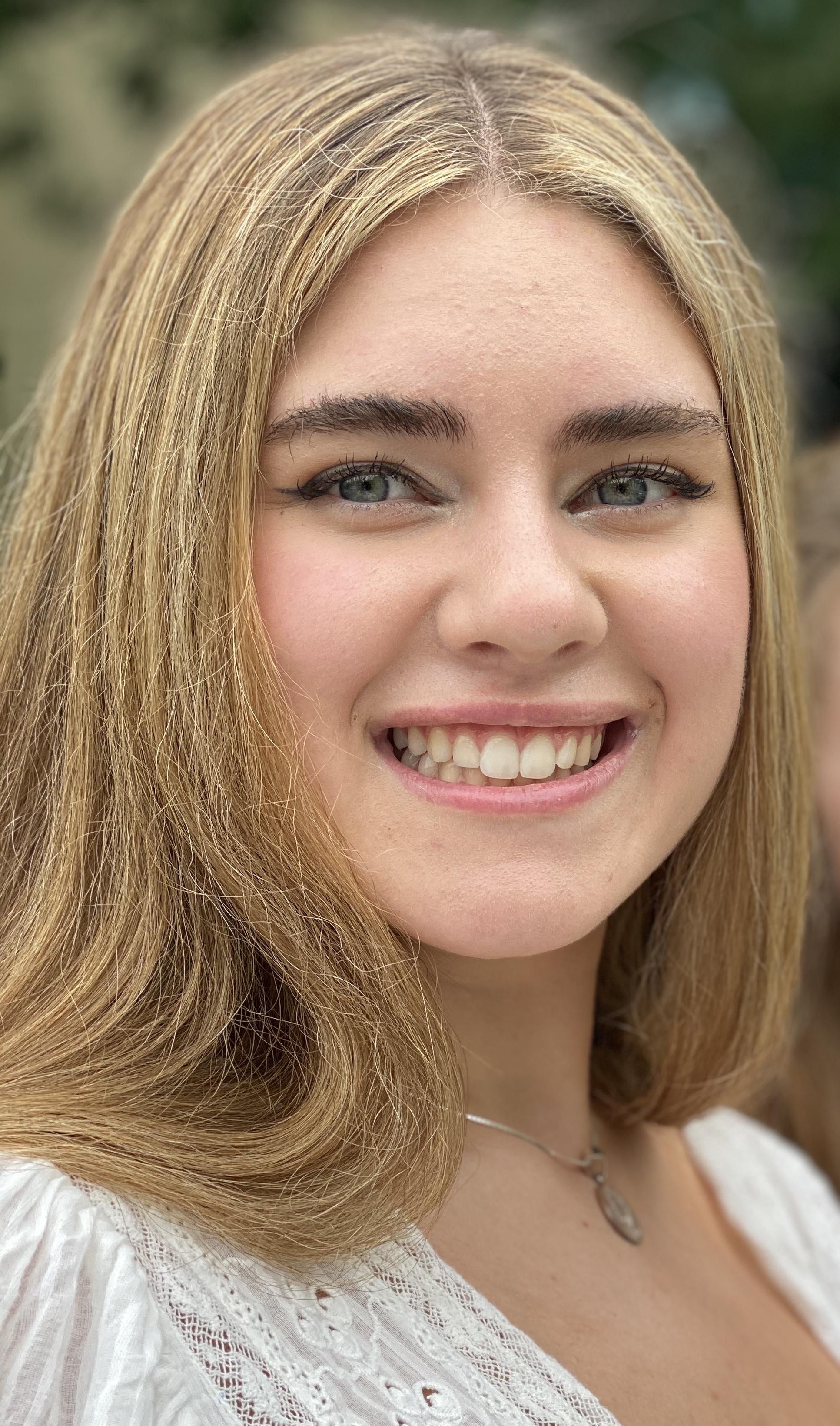 actor Helene Wren large photo