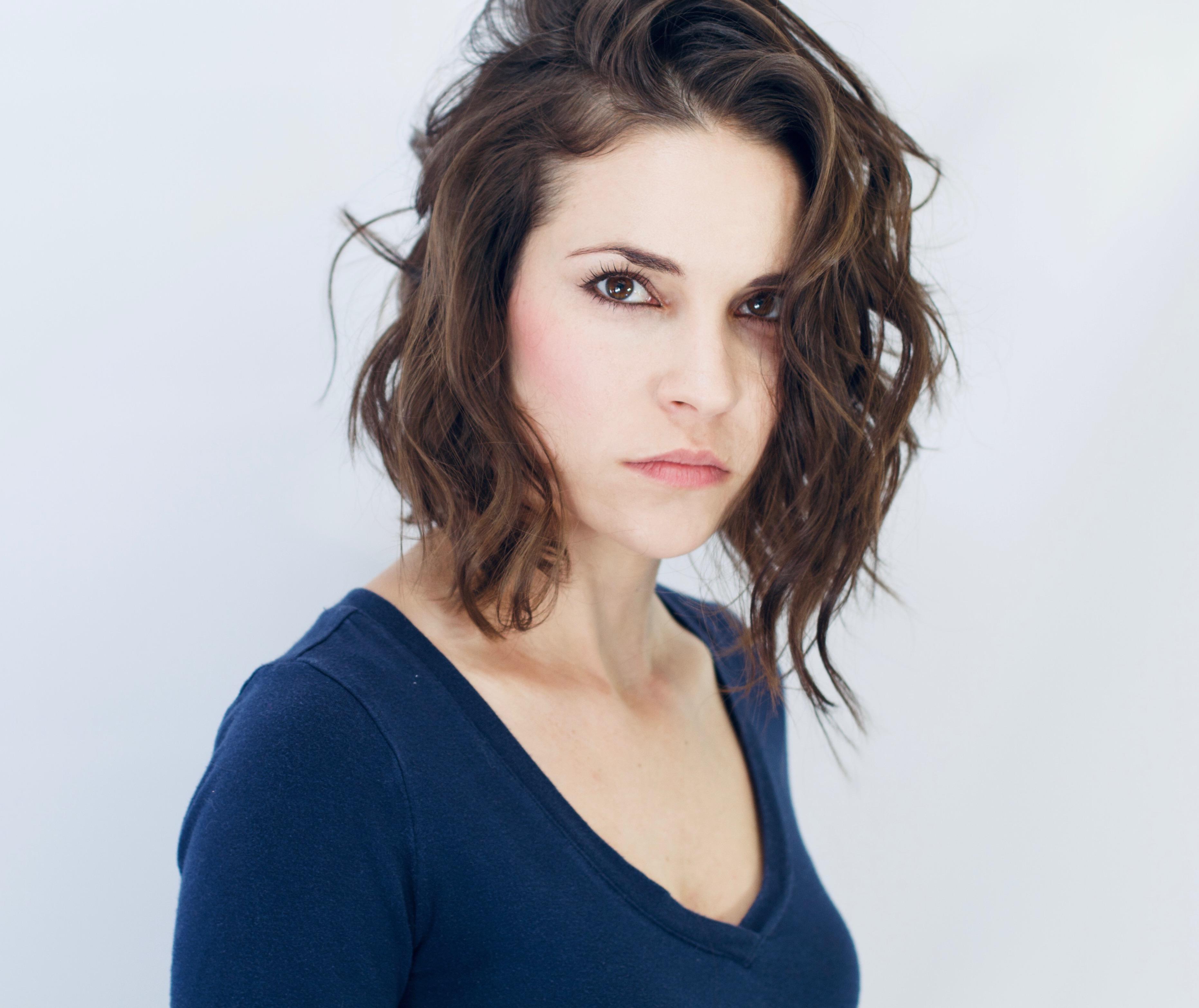 actor Mandy Musgrave large photo