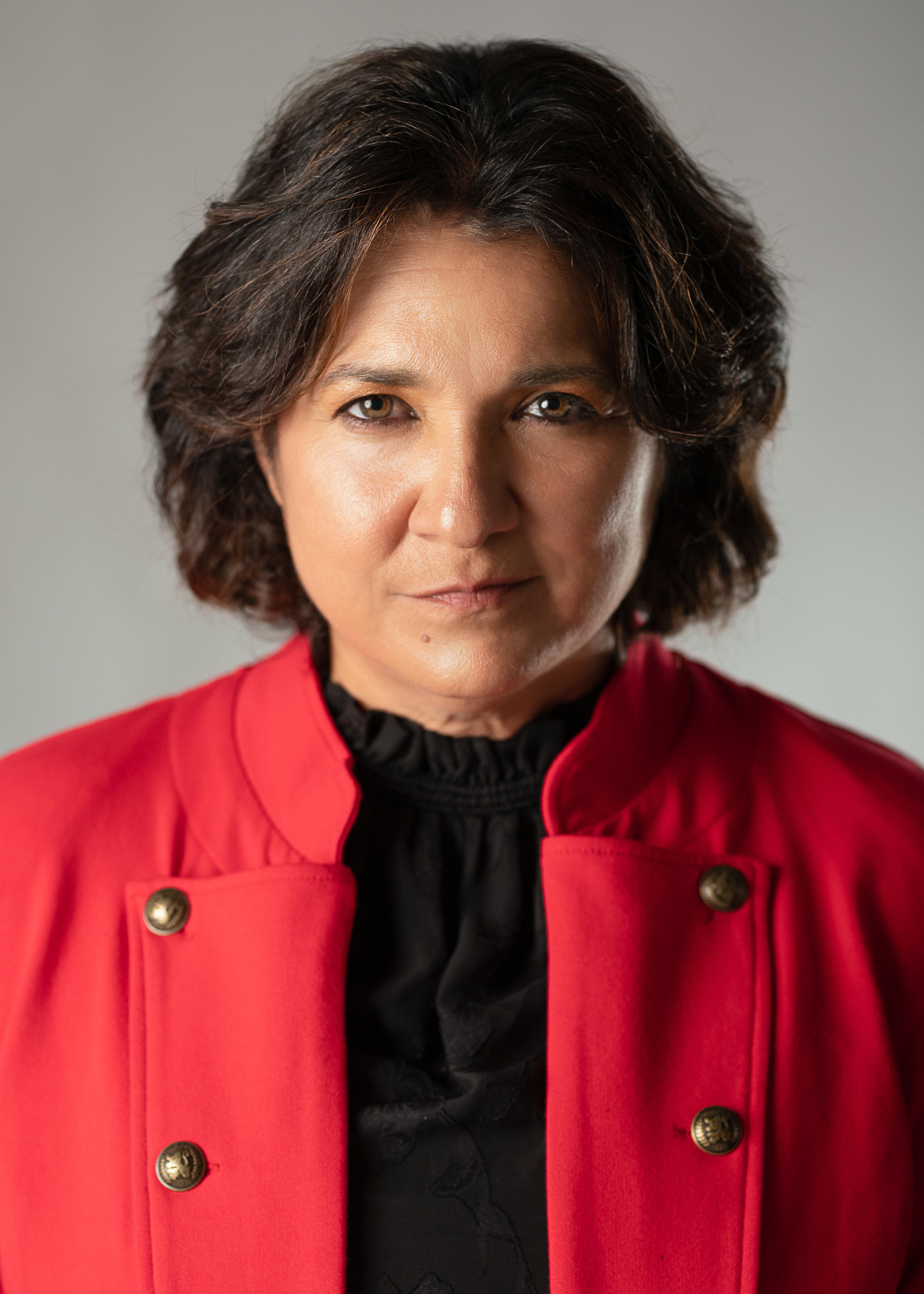 actor Christina Rodriguez large photo